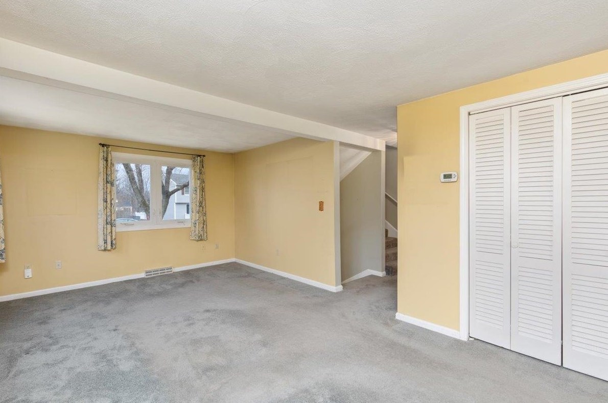 9 Jefferey Ln, Haverhill MA 01832-3154 exterior