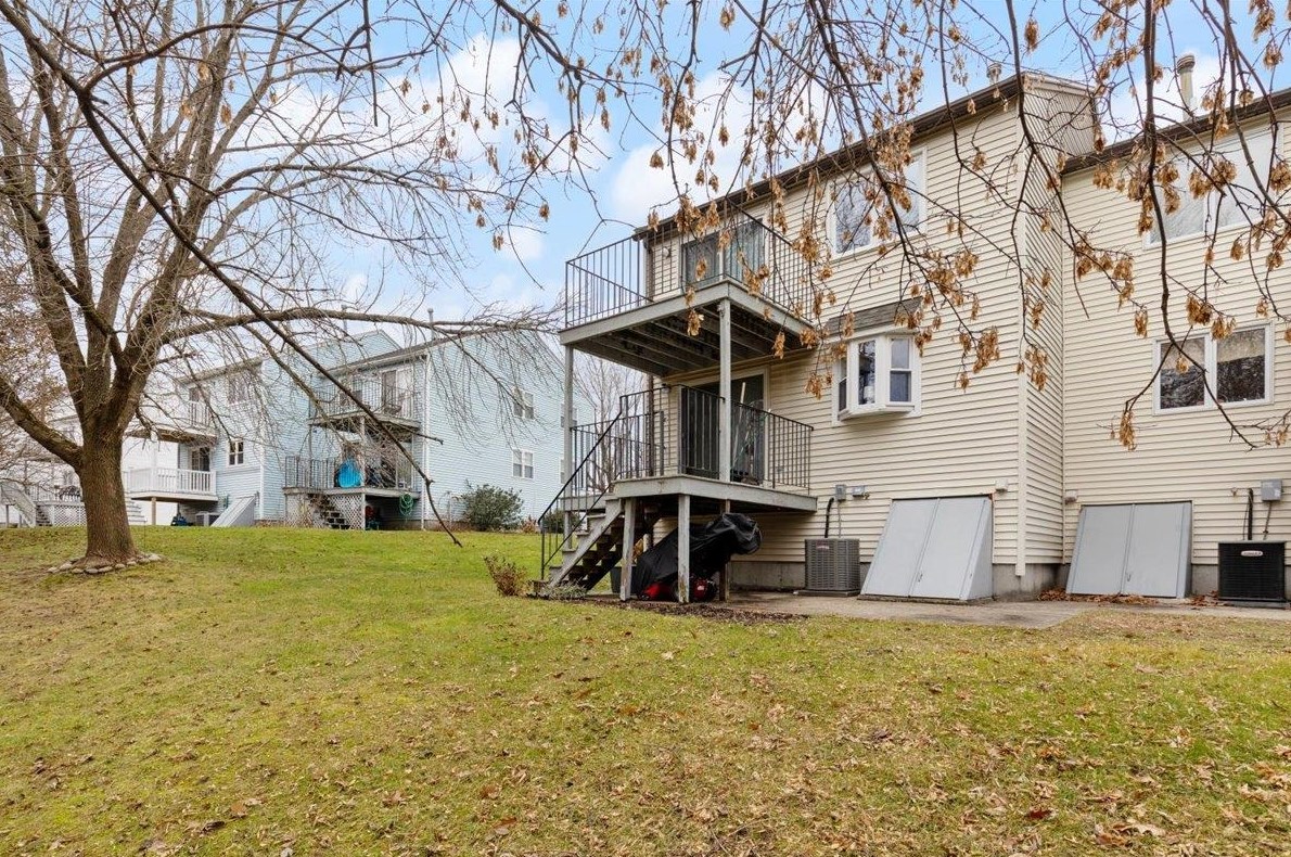 9 Jefferey Ln, Haverhill MA 01832-3154 exterior