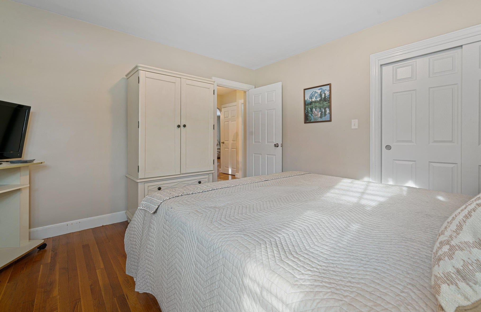 170 Goffstown Rd, Manchester NH 03102-2701 exterior