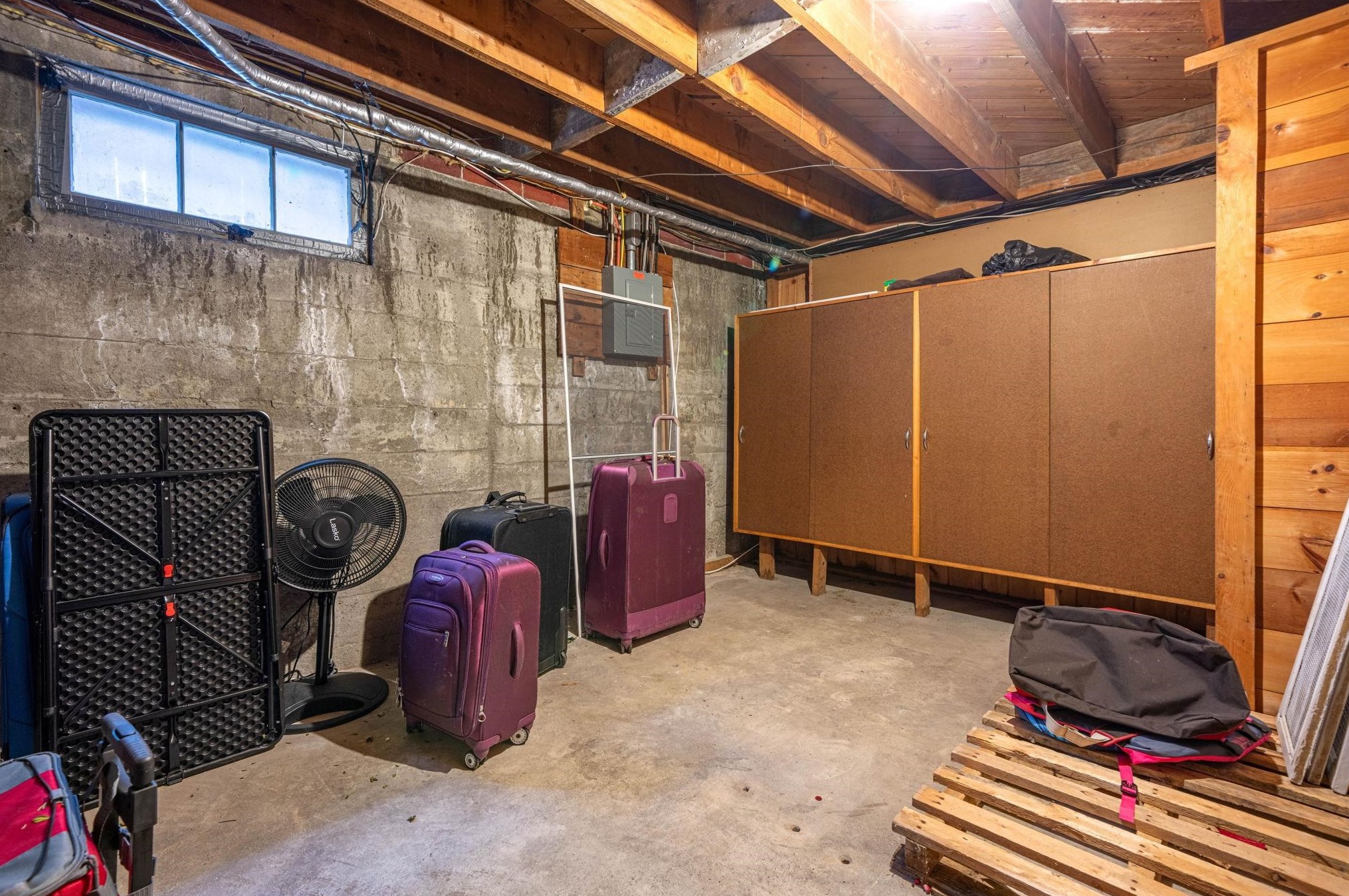 170 Goffstown Rd, Manchester NH 03102-2701 exterior