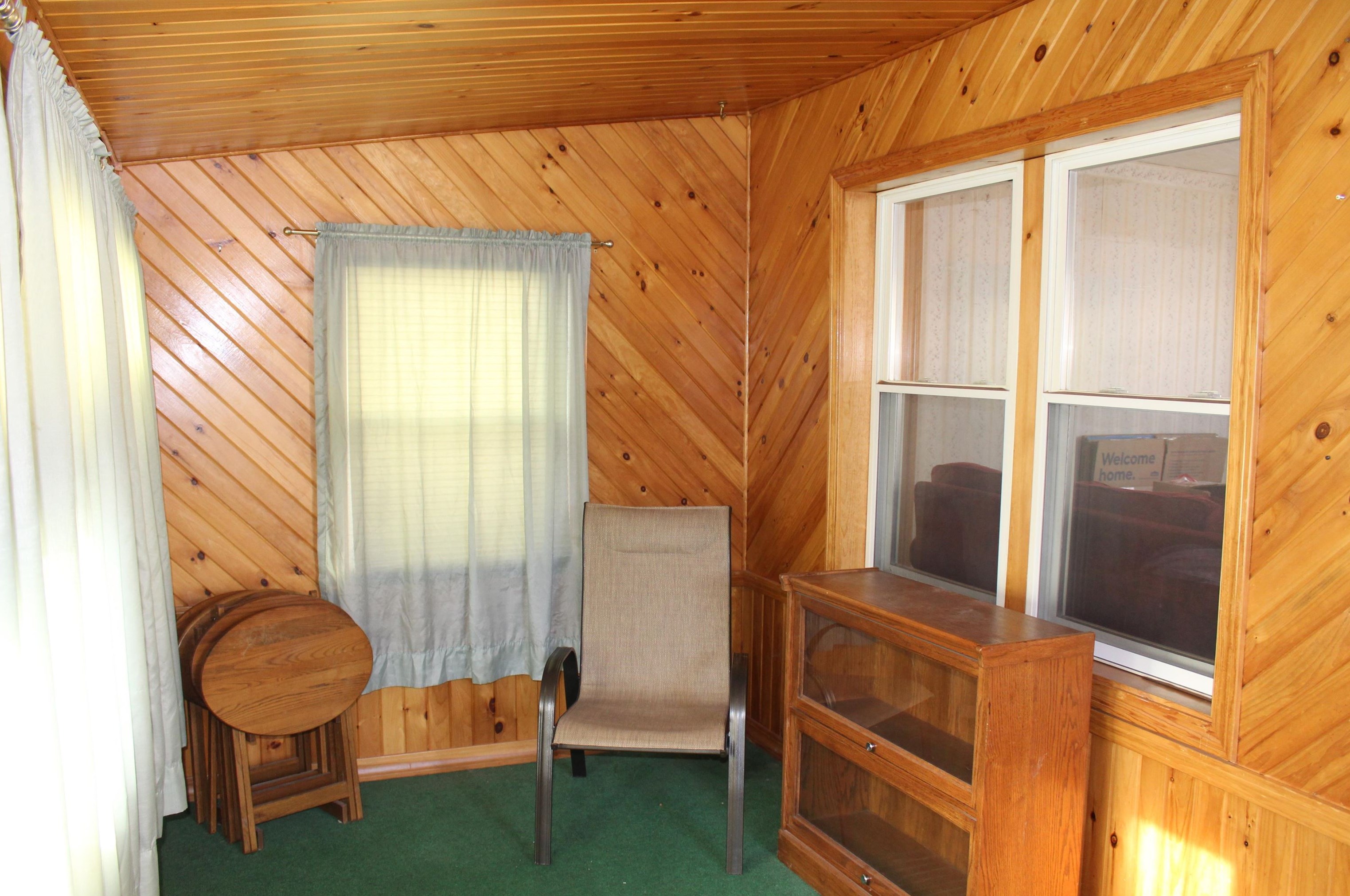 65 Marlette Ave, Manchester NH  03106-1708 exterior