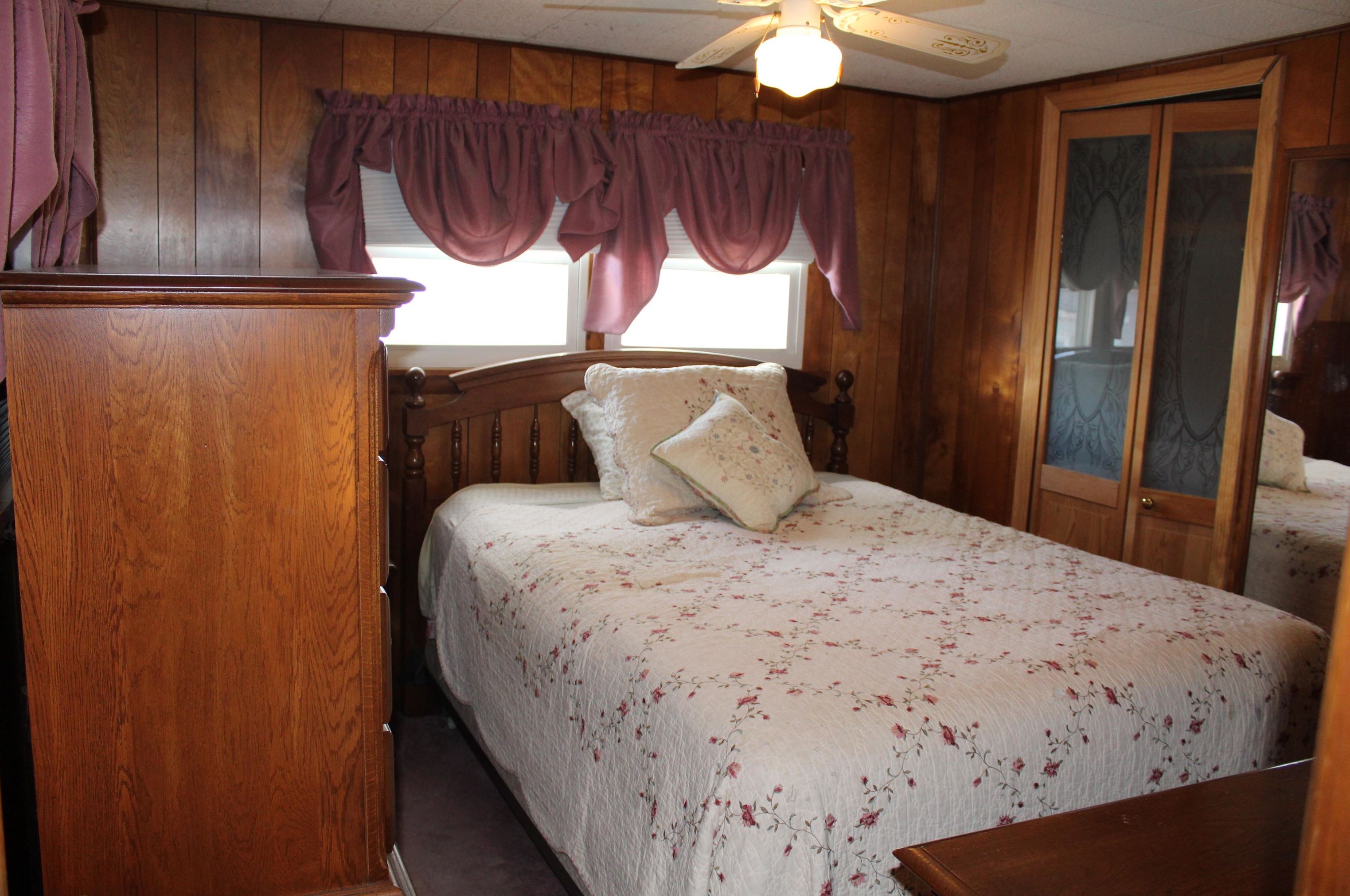 65 Marlette Ave, Manchester NH  03106-1708 exterior