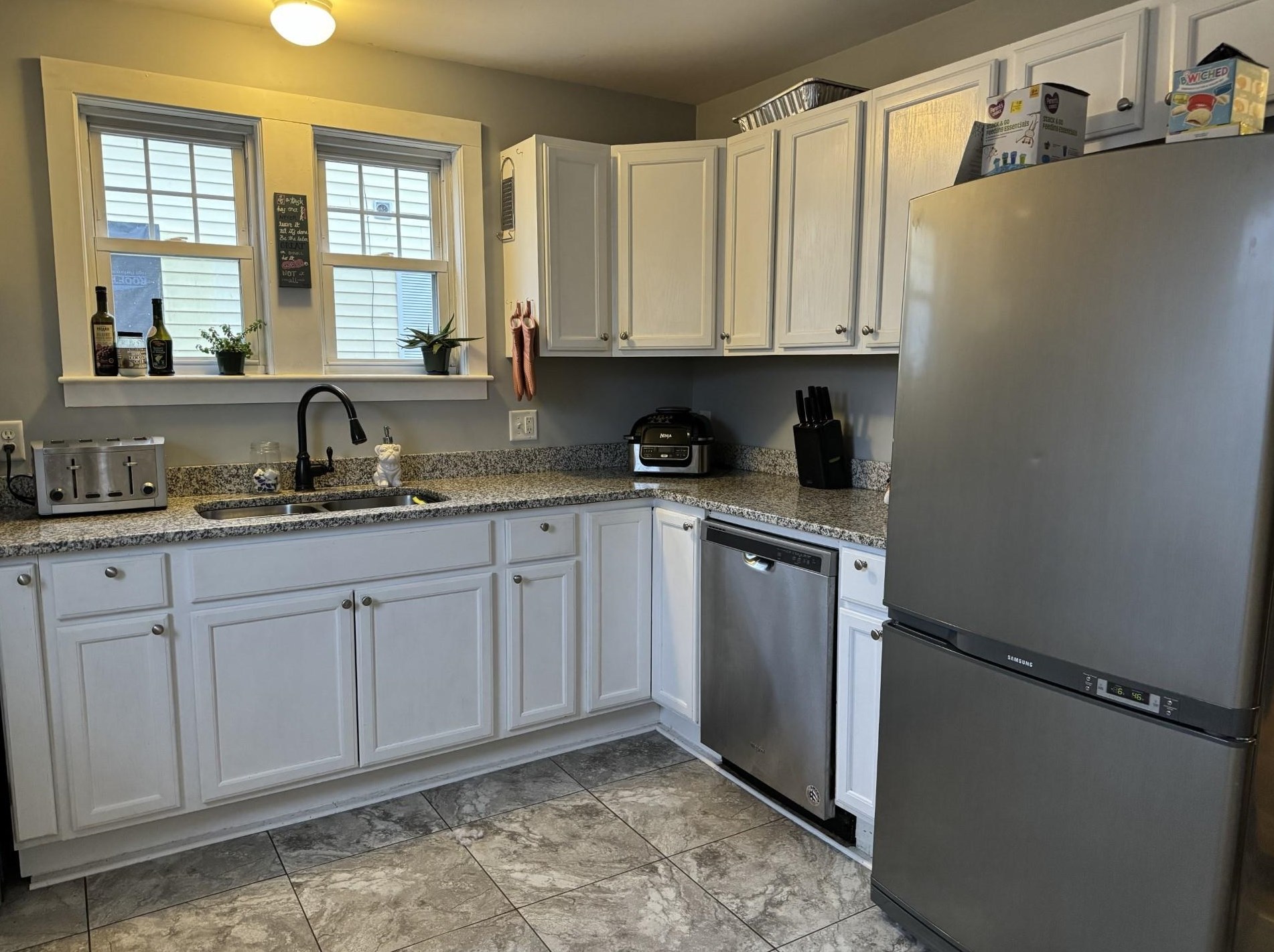 23 Pine Ave, Keene NH  03431-2310 exterior
