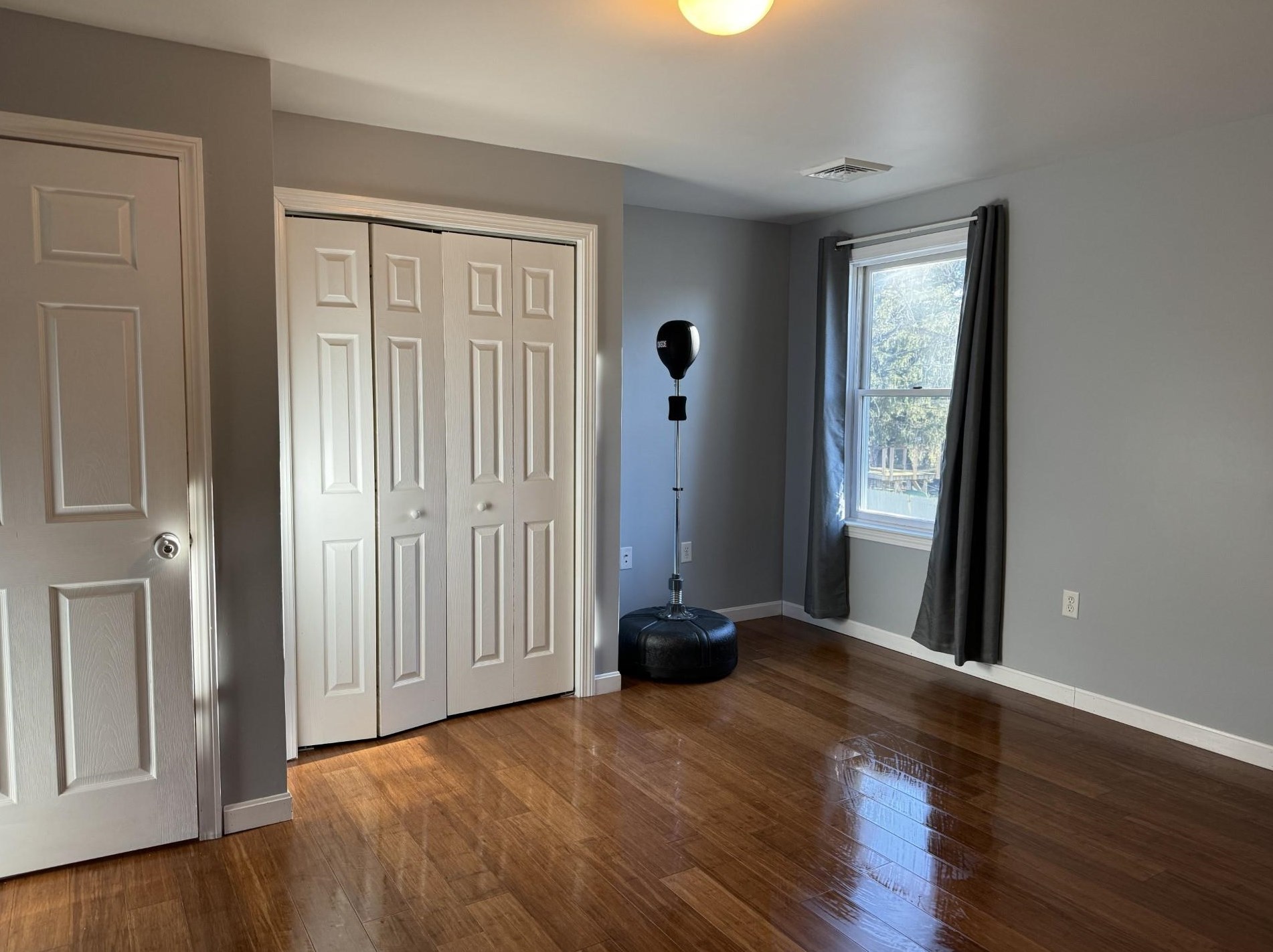 23 Pine Ave, Keene NH  03431-2310 exterior