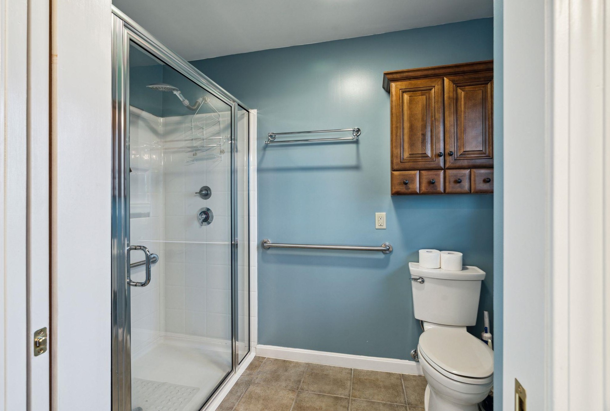 268 Huse Rd, Manchester NH  03103-3087 exterior