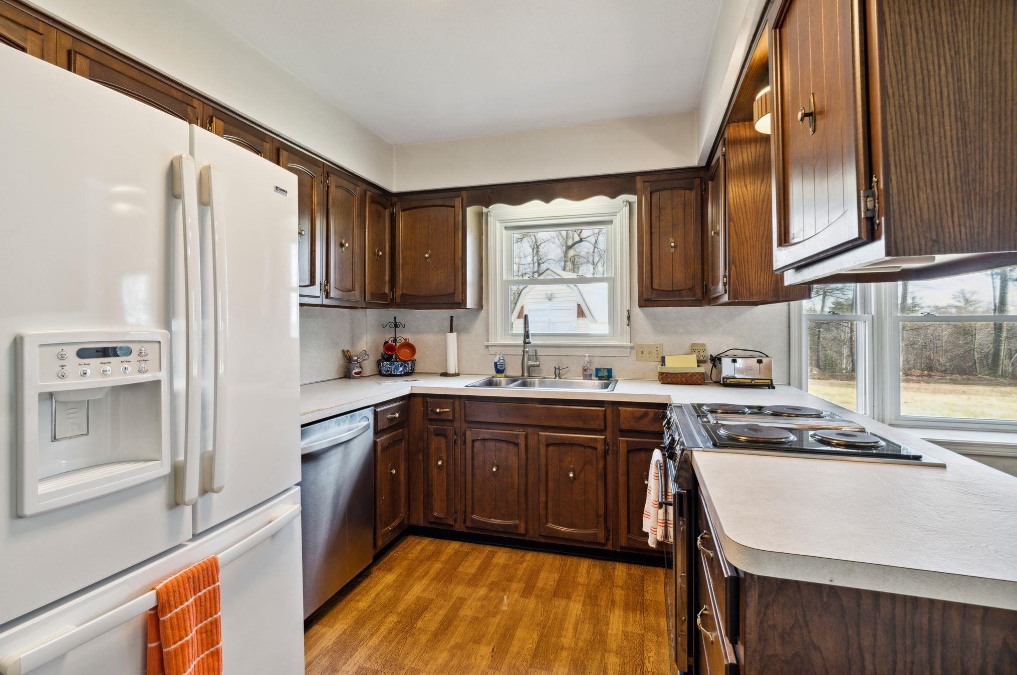 268 Huse Rd, Manchester NH  03103-3087 exterior