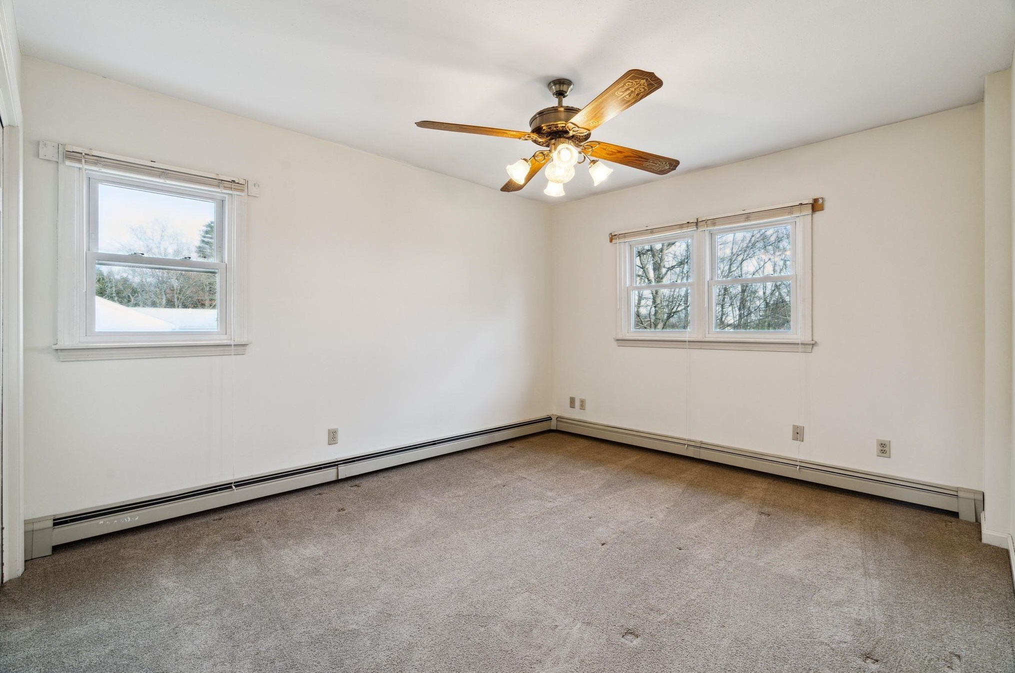 268 Huse Rd, Manchester NH  03103-3087 exterior