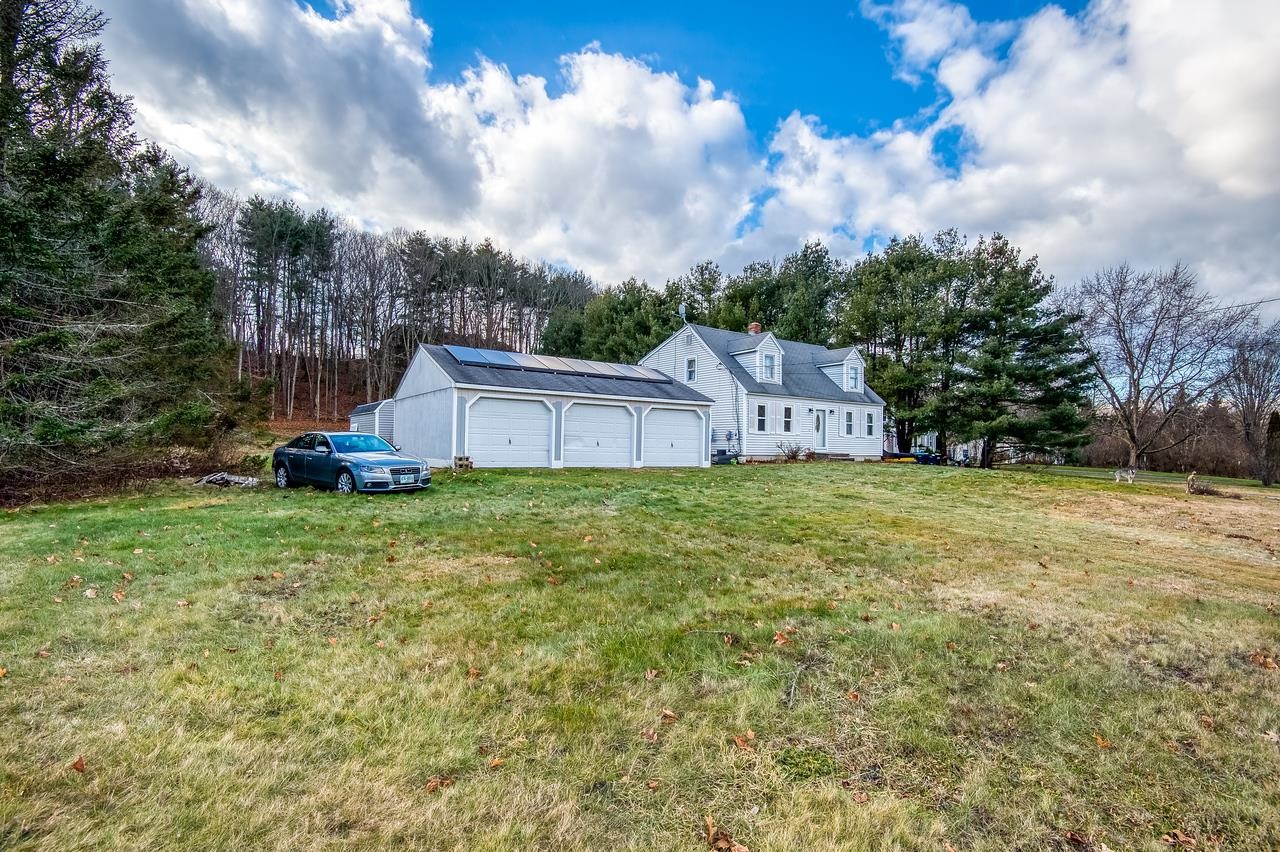 6 Rollins Farm Rd, Stratham, NH 03885 MLS 4980222 Coldwell Banker