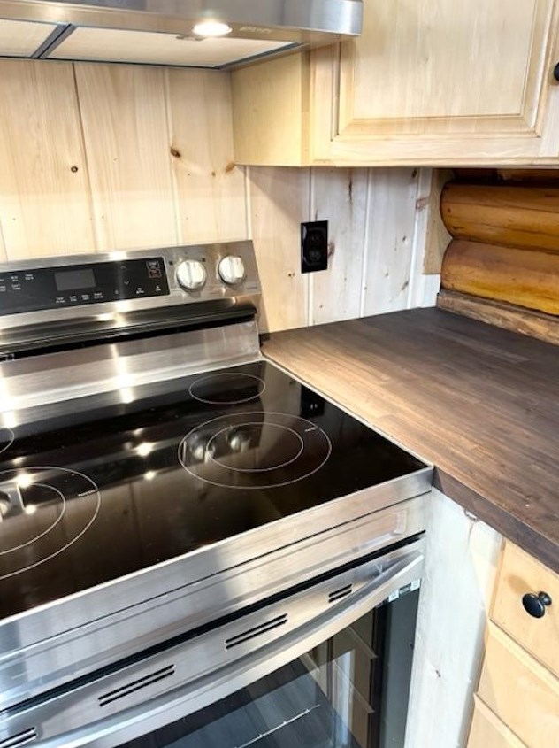 178 Mcmurphy Rd, Bridgewater NH 03222-6742 exterior