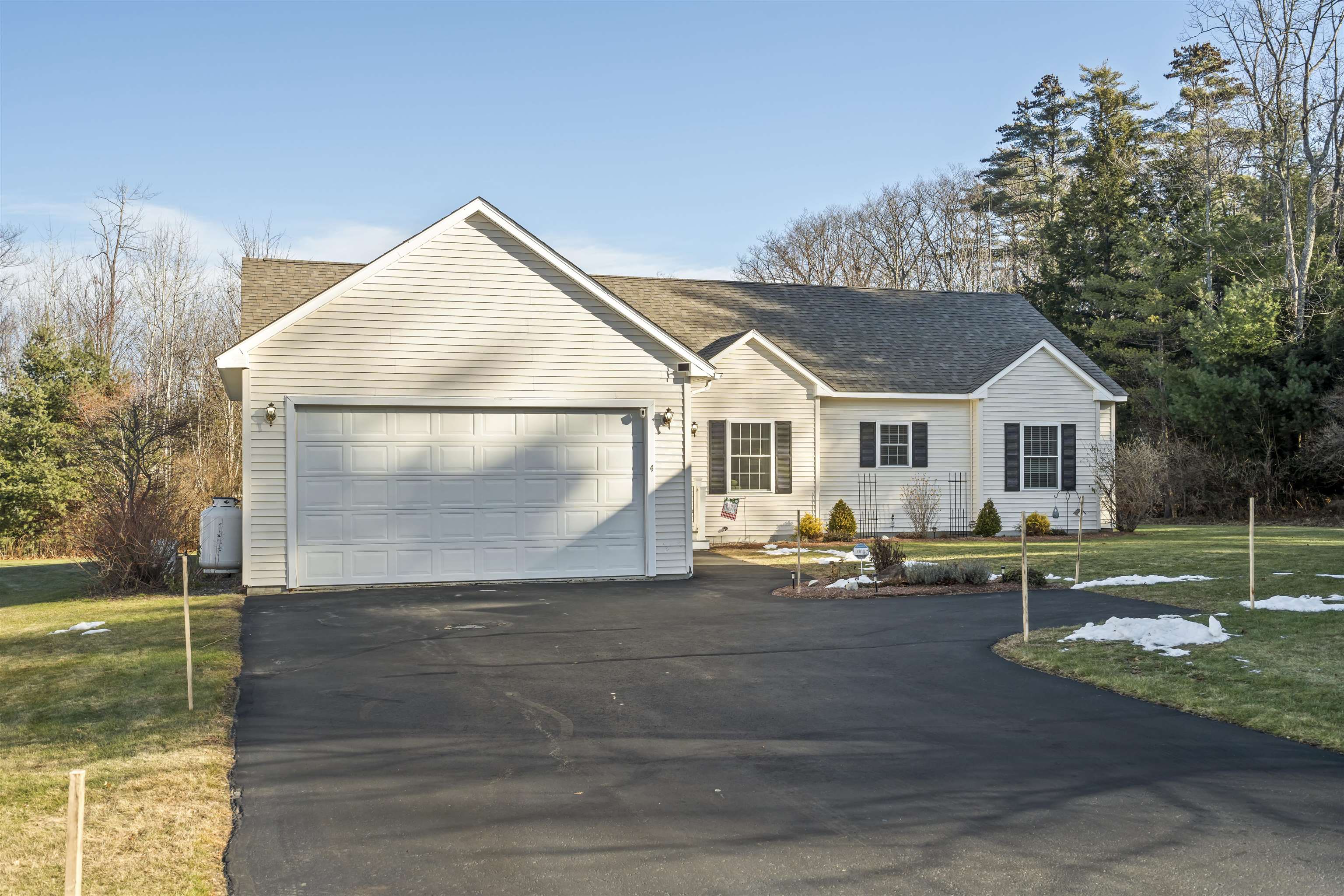 4 Acorn Pl, Gilford, NH 03249 MLS 4980592 Coldwell Banker