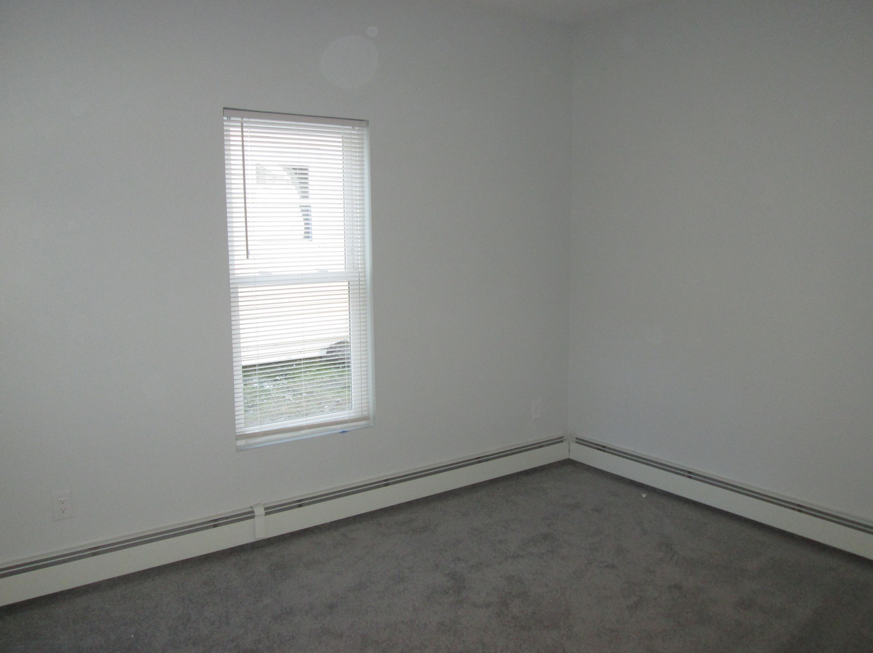 302 Cartier St, Manchester NH  03102-3701 exterior