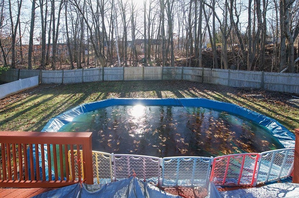 566 Titus Ave, Manchester NH  03103-5898 exterior