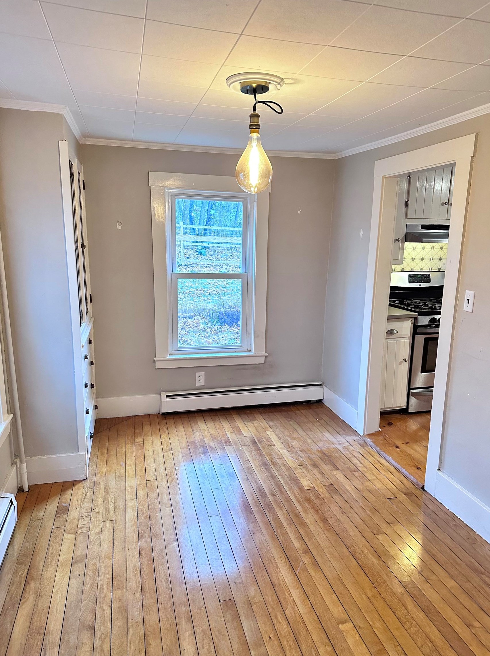 38 Back River Rd, Dover NH  03820-4404 exterior