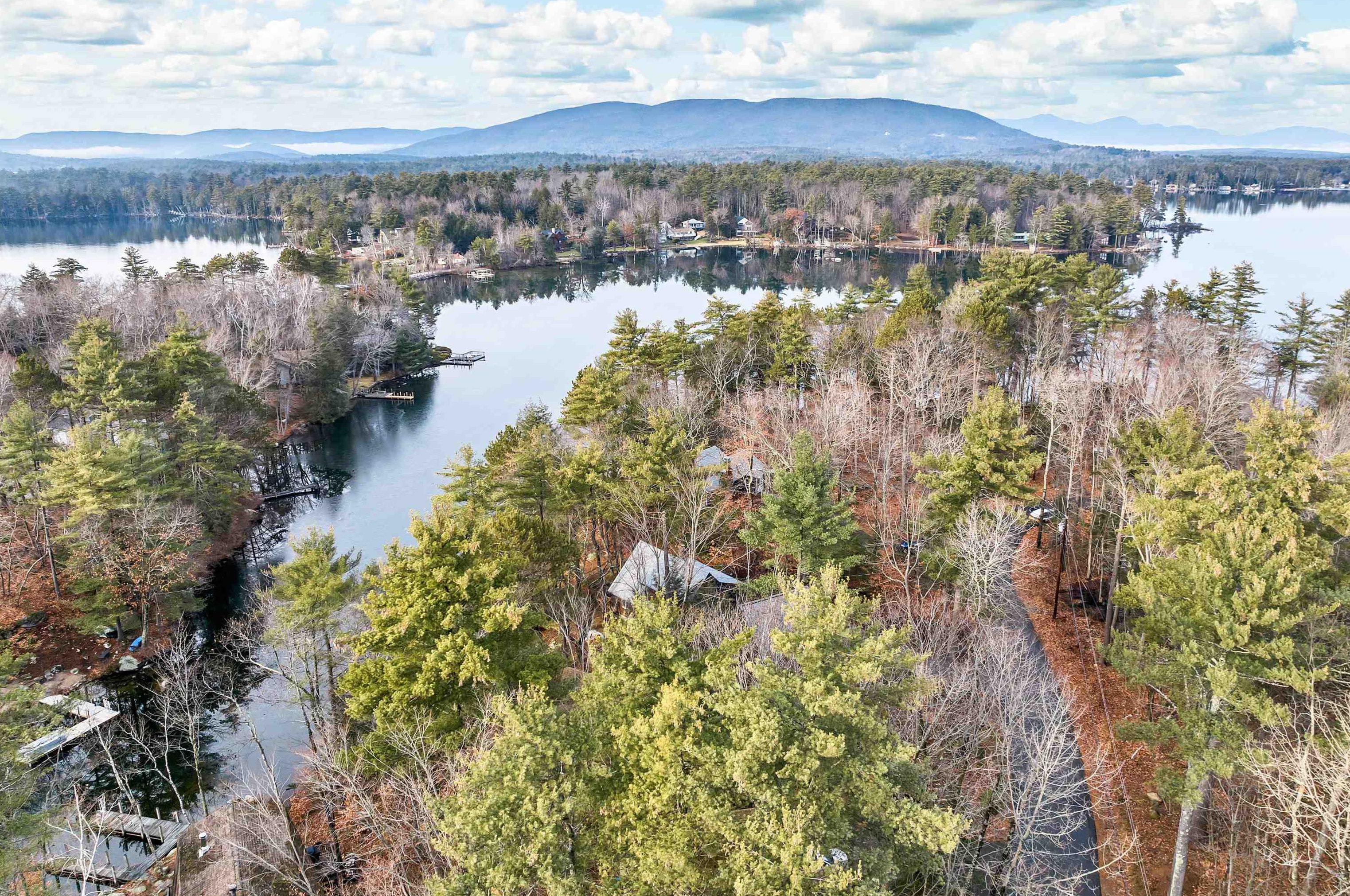 180 Black Cat Island Rd, Moultonborough NH  03254-4014 exterior