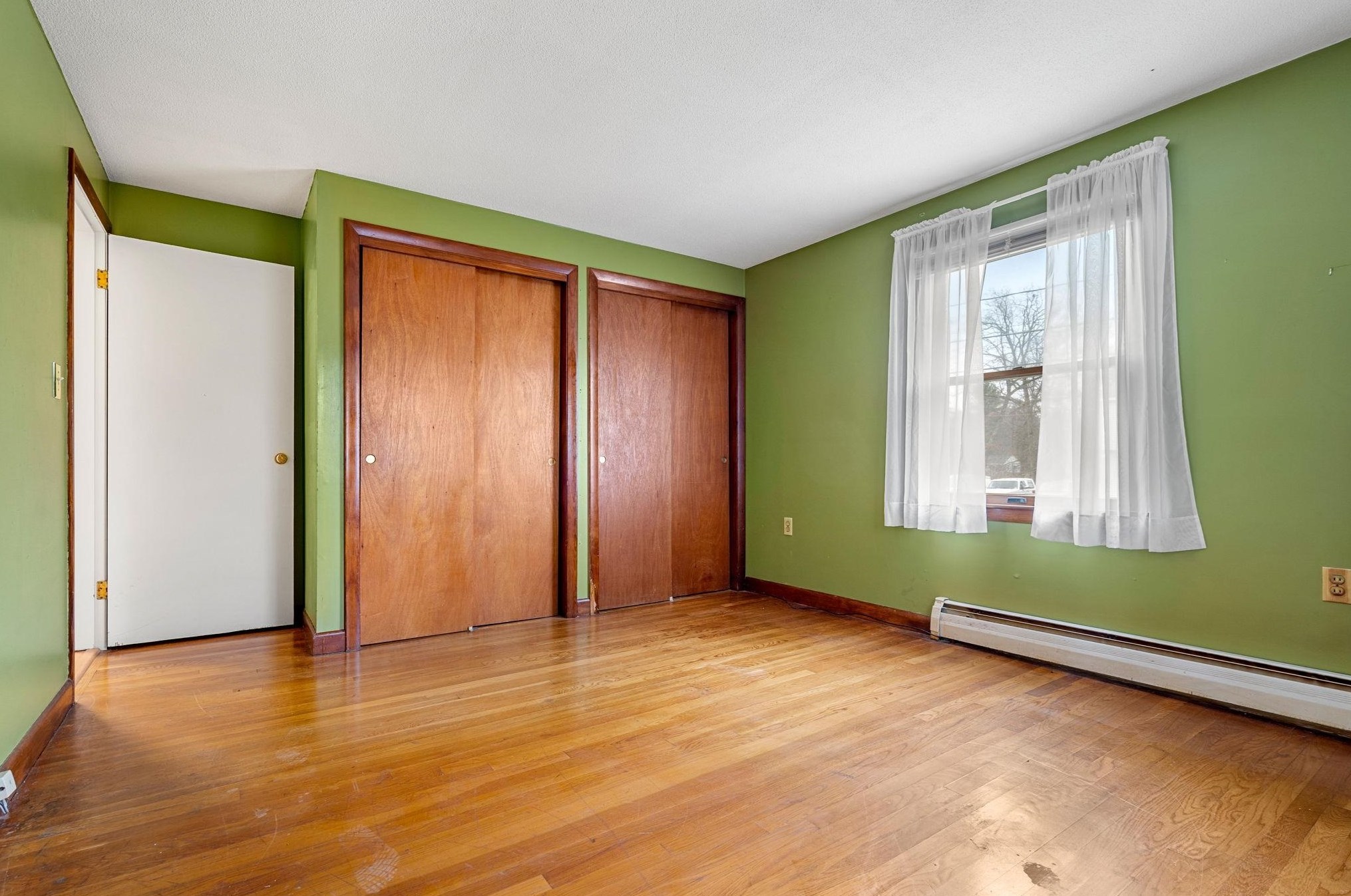 29 Carol Ave, Salem NH  03079-4452 exterior