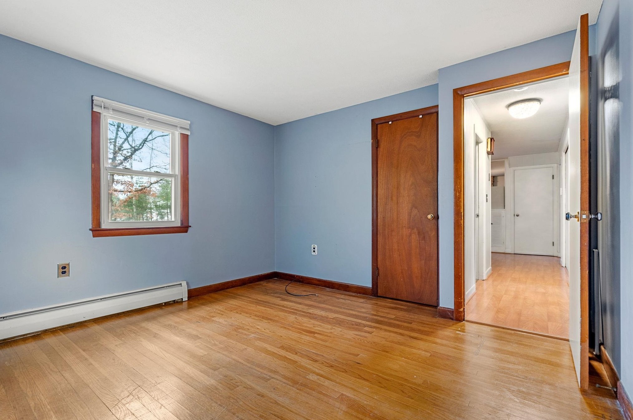 29 Carol Ave, Salem NH  03079-4452 exterior