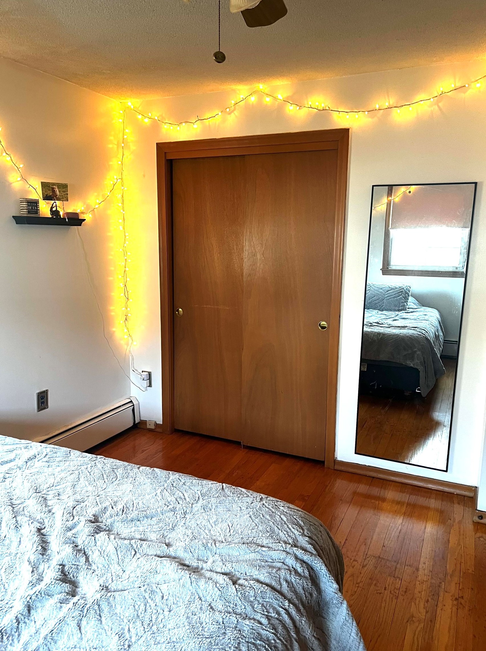 359 Mammoth Rd, Manchester NH  03109-4911 exterior