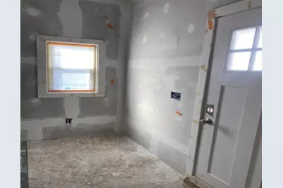 101 Maple Street, Berlin, NH 03570 - Photo 17