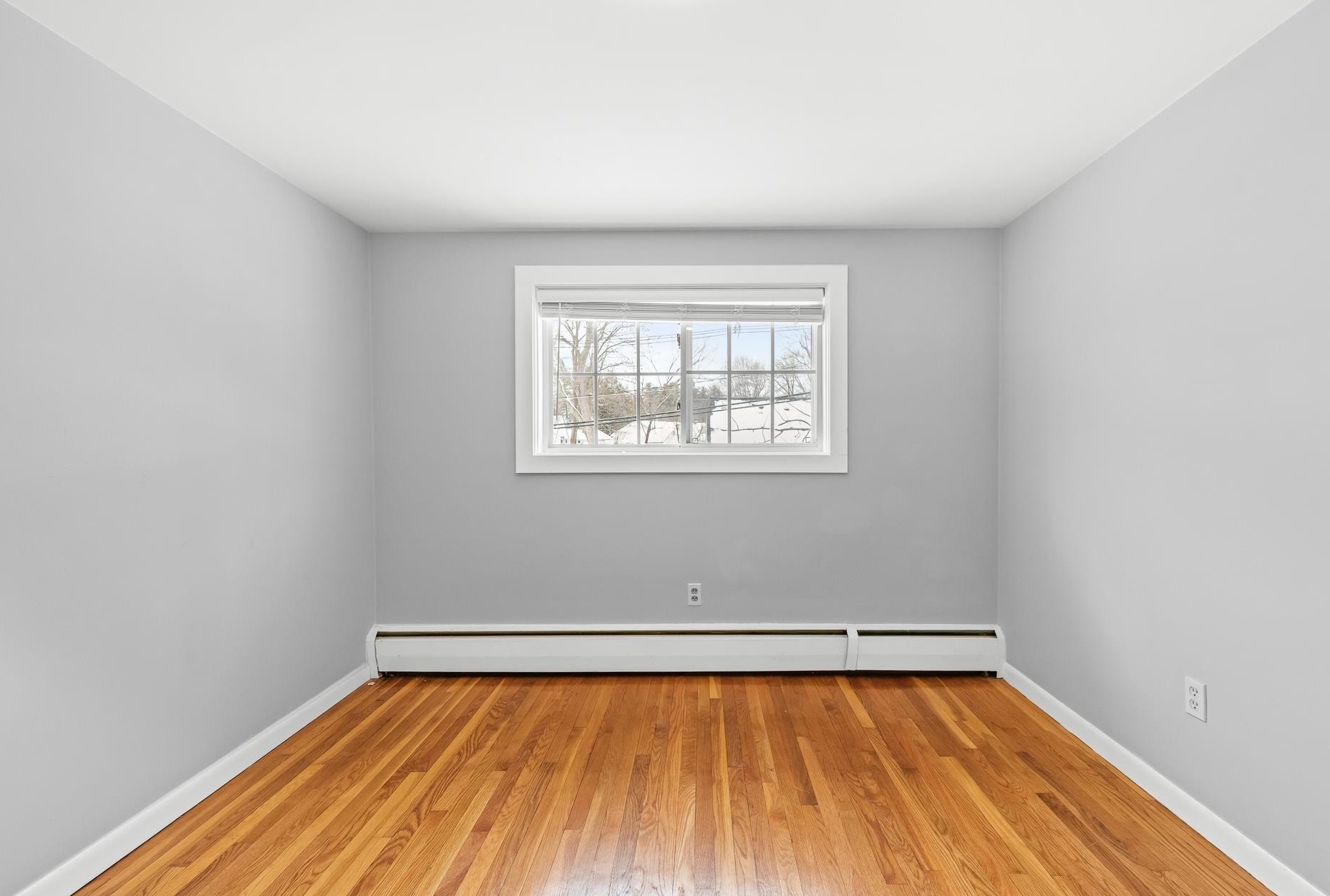 1250 Beech St, Manchester NH  03104-2122 exterior