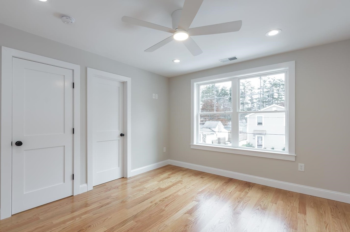 12 King, Salem NH  03079 exterior