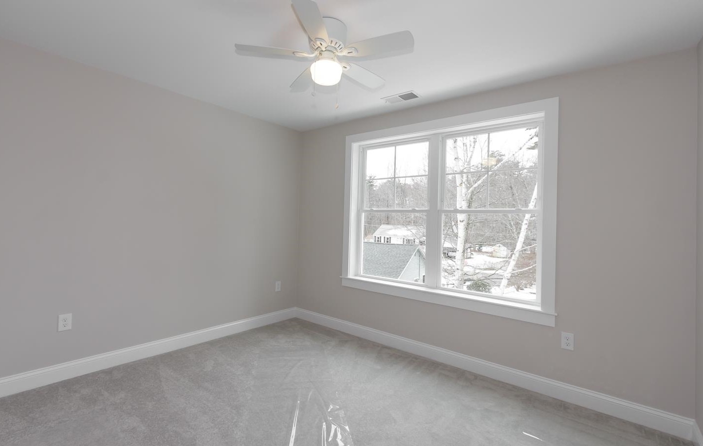 12 King, Salem NH  03079 exterior