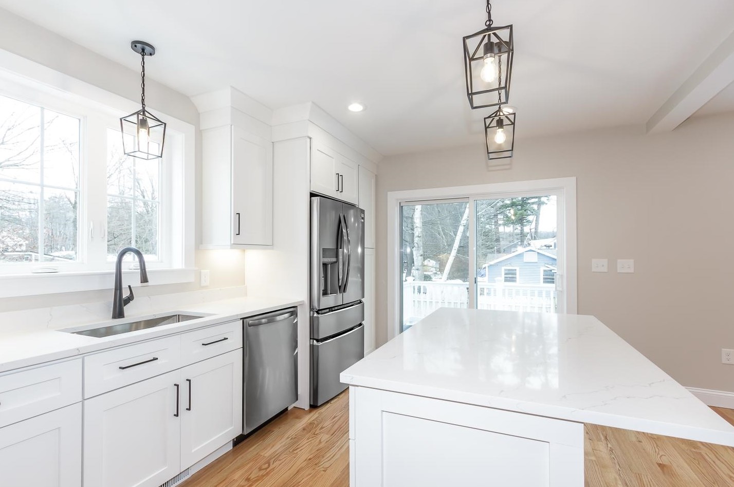 12 King, Salem NH  03079 exterior