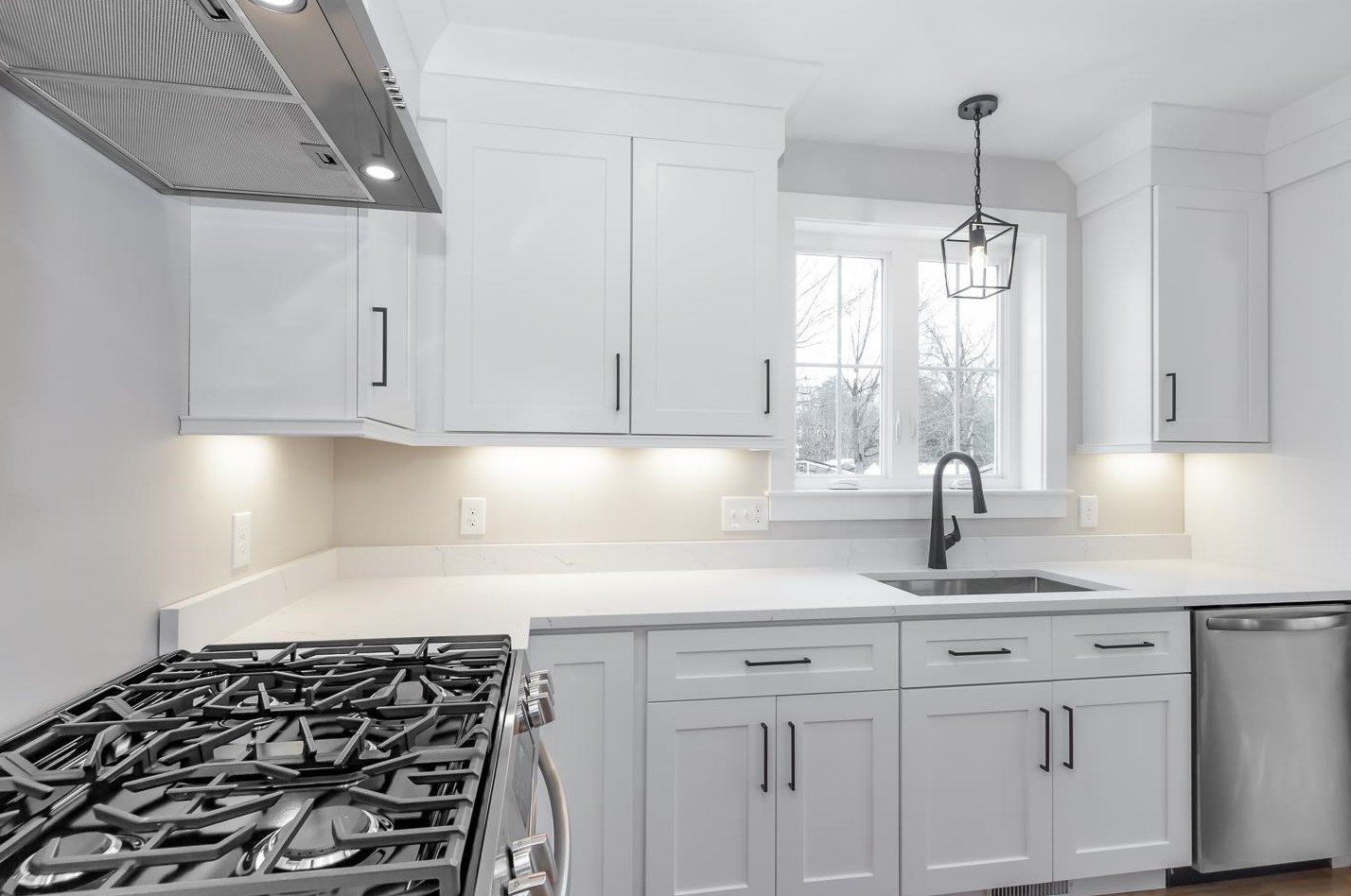 12 King, Salem NH  03079 exterior