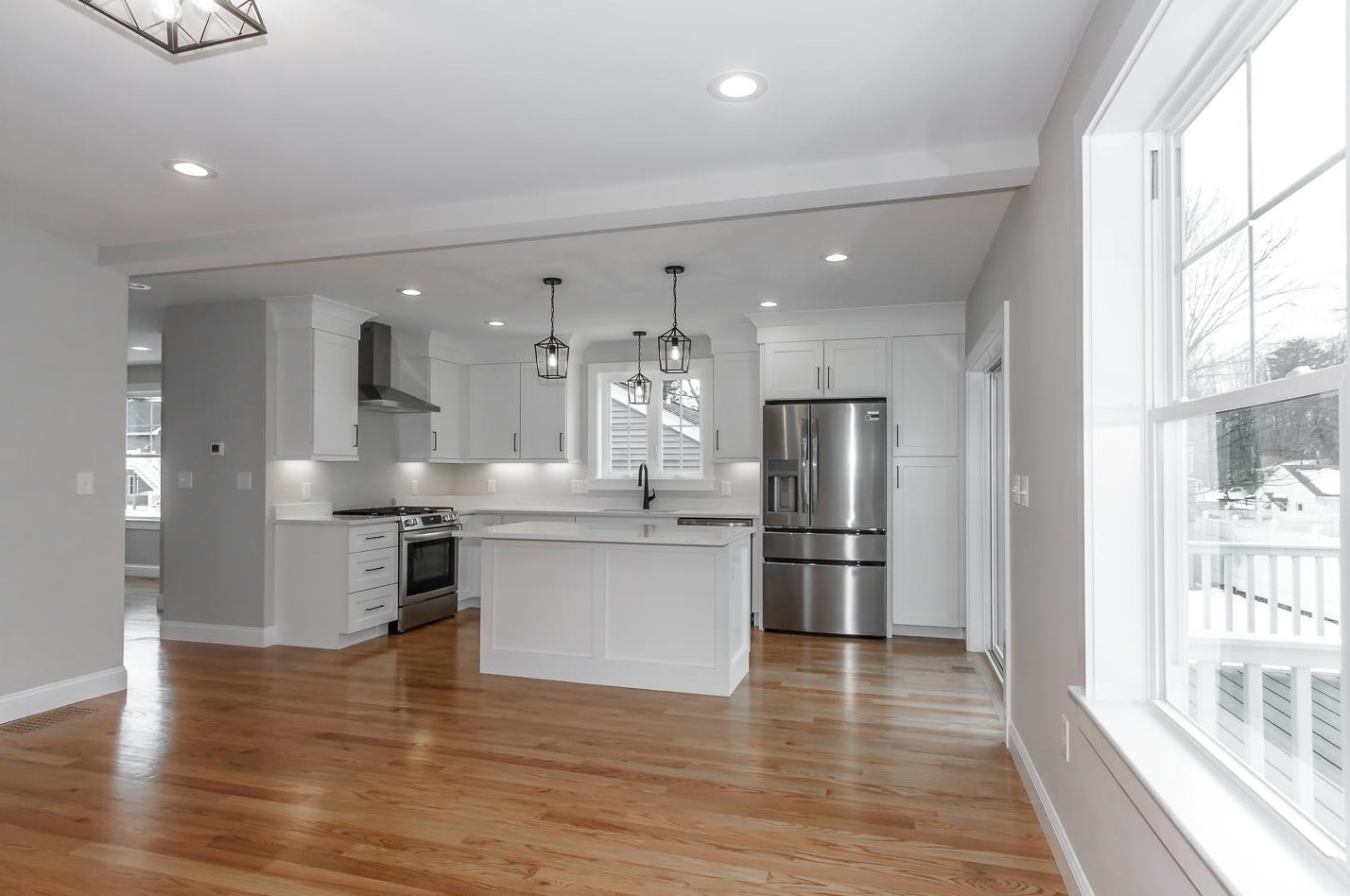 12 King St, Salem NH  03079-1351 exterior