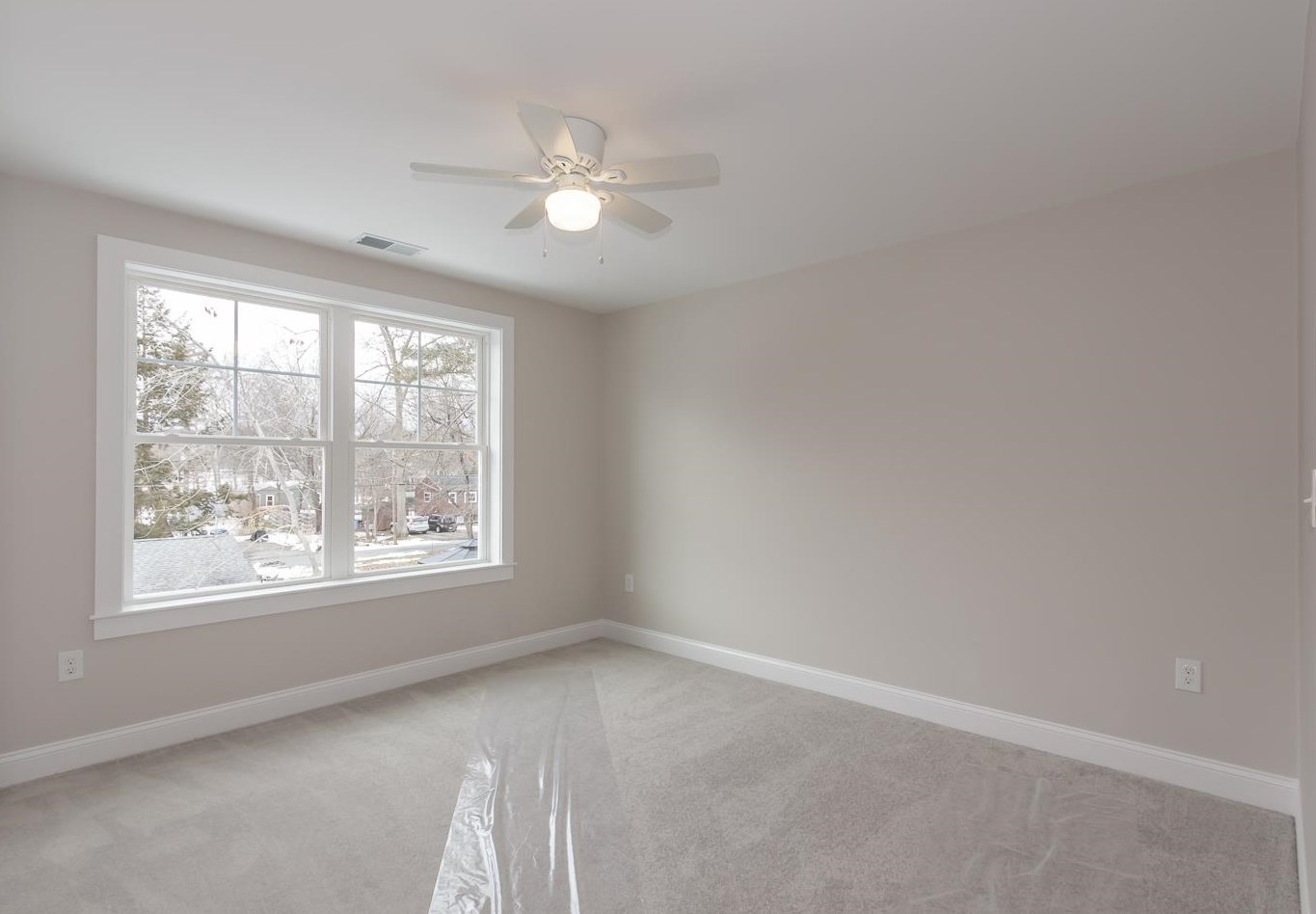 12 King, Salem NH  03079 exterior