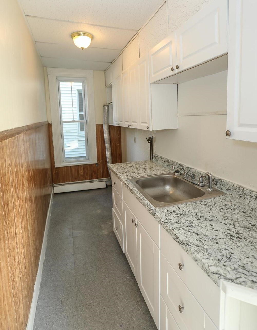 174 Grn St, Manchester NH 03106-2611 exterior