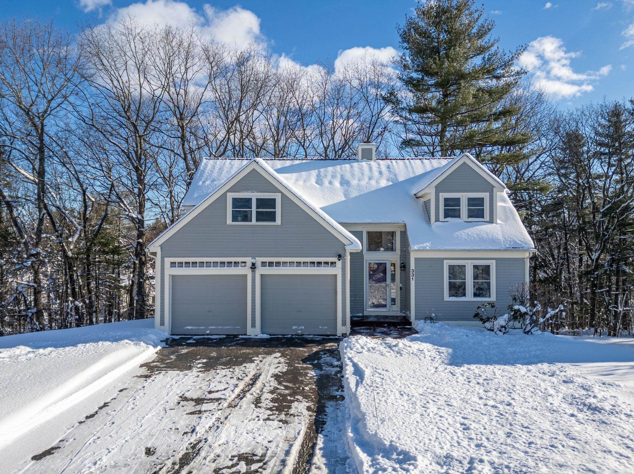 331 Fox Run Rd, Hudson NH  03051-3541 exterior