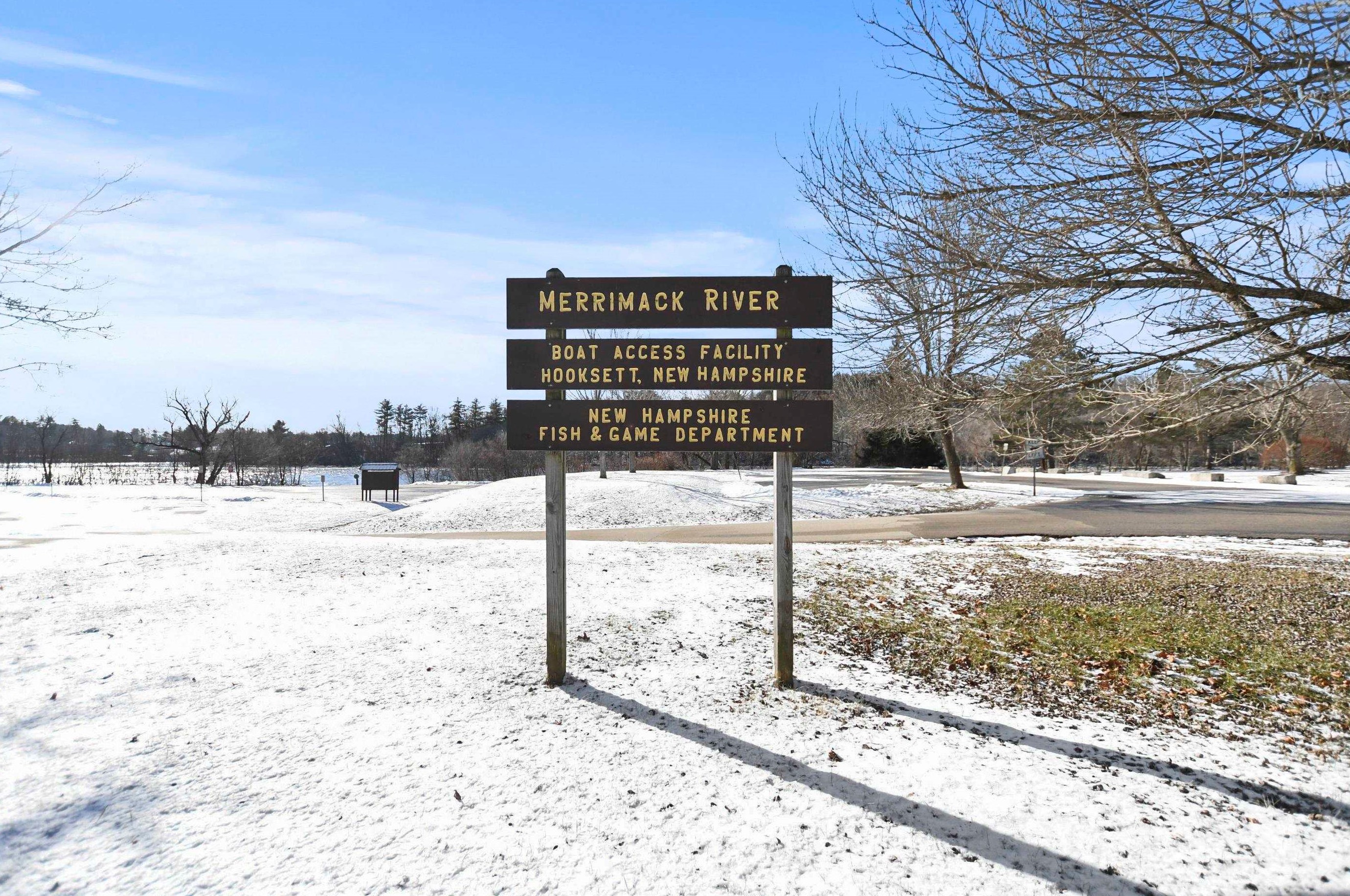 30 Dundee Ave, Manchester NH  03106-1426 exterior