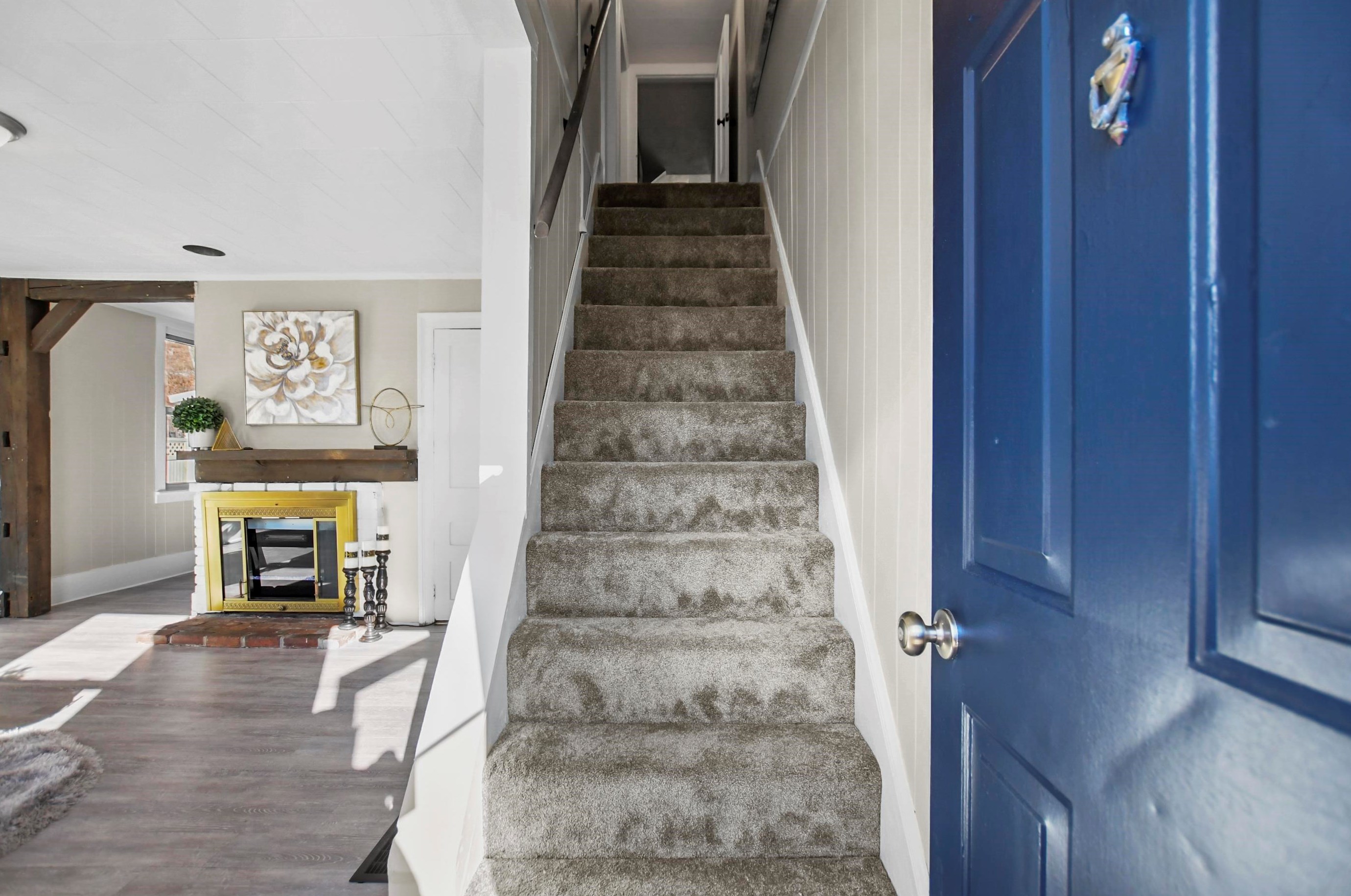 30 Dundee Ave, Manchester NH  03106-1426 exterior