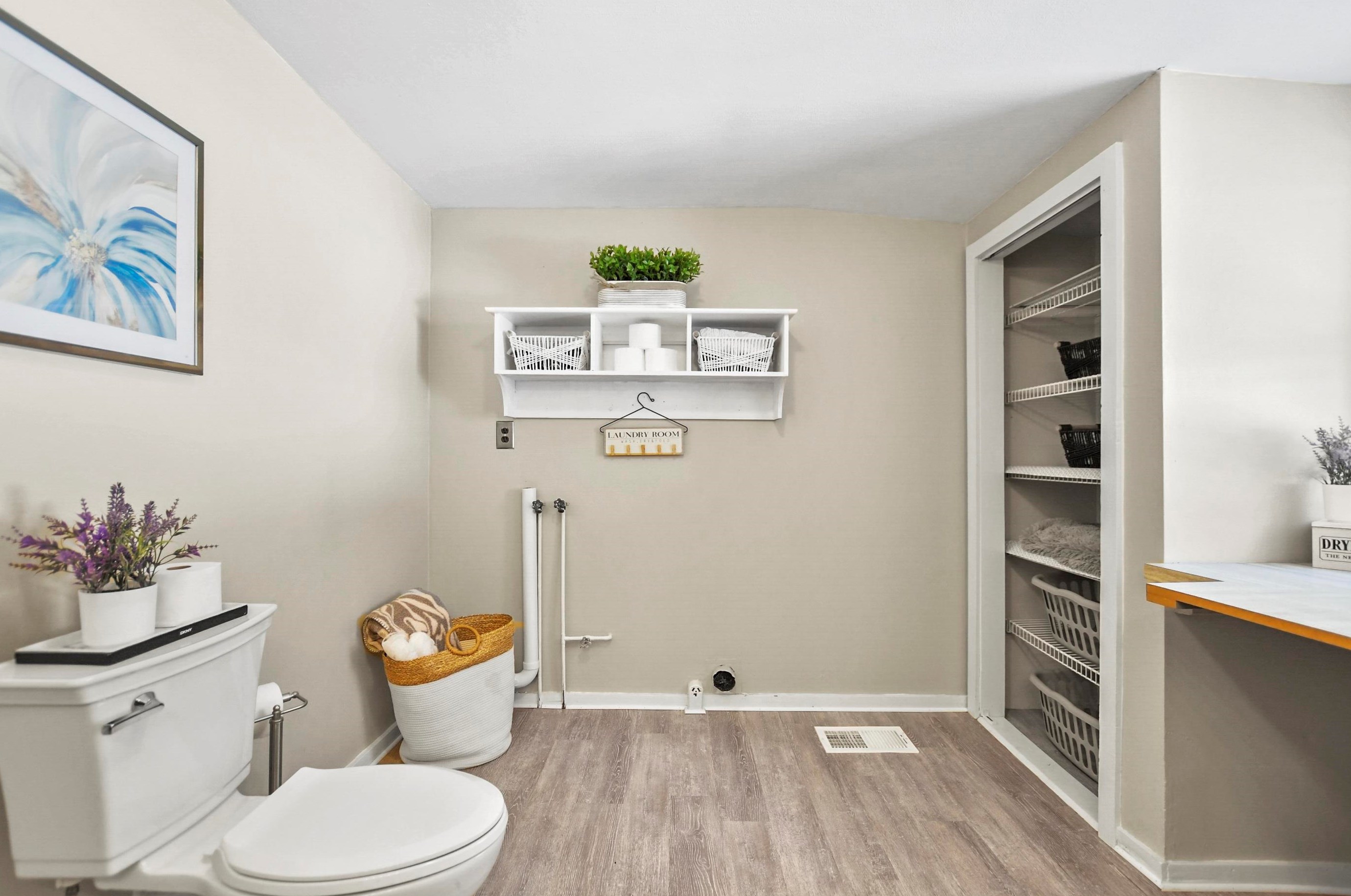 30 Dundee Ave, Manchester NH  03106-1426 exterior