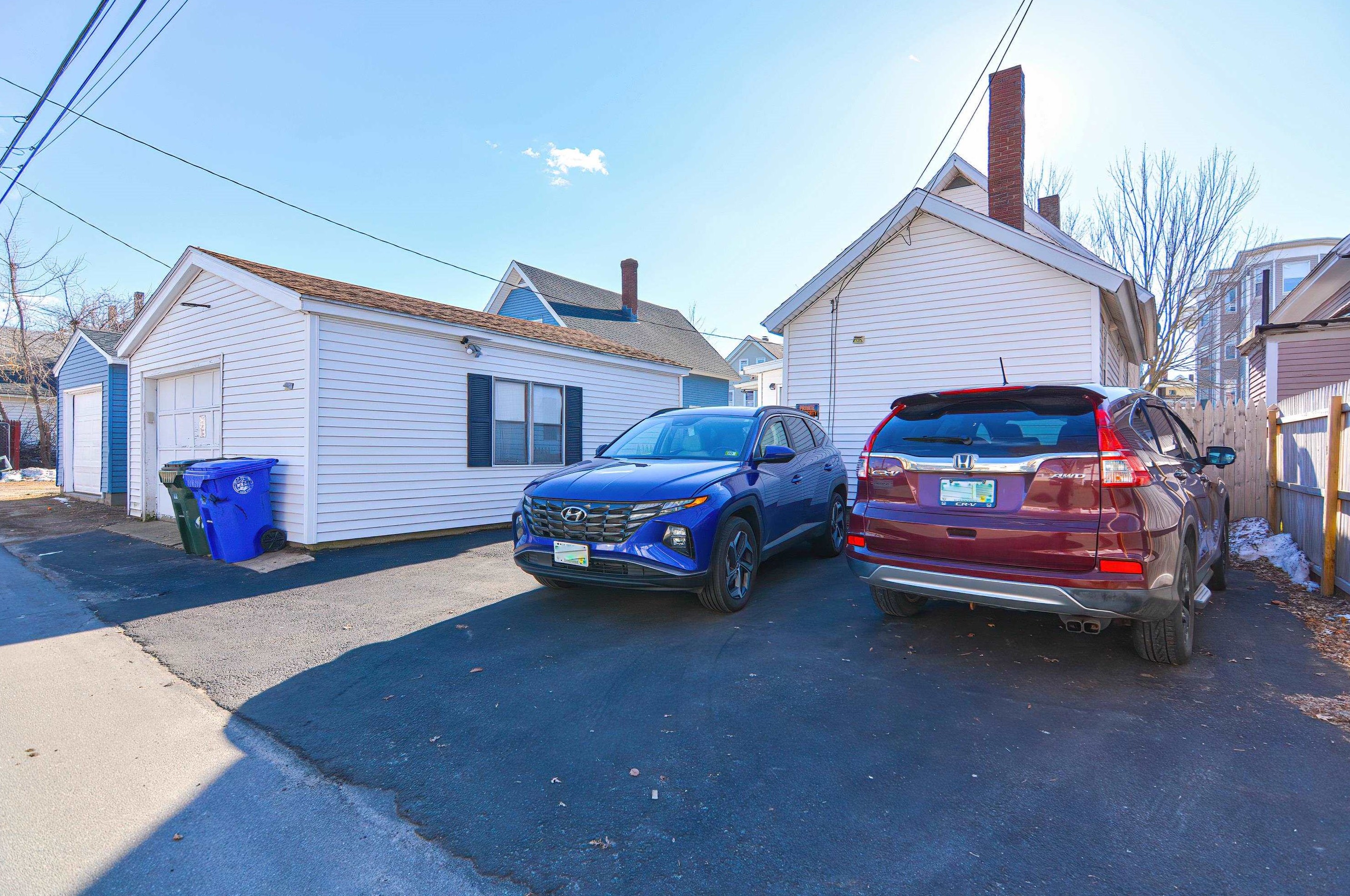 270 Central St, Manchester NH  03103-4744 exterior