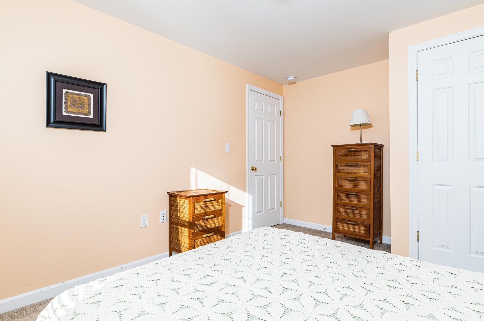 5 Canton Ct, Nottingham NH  03290 exterior