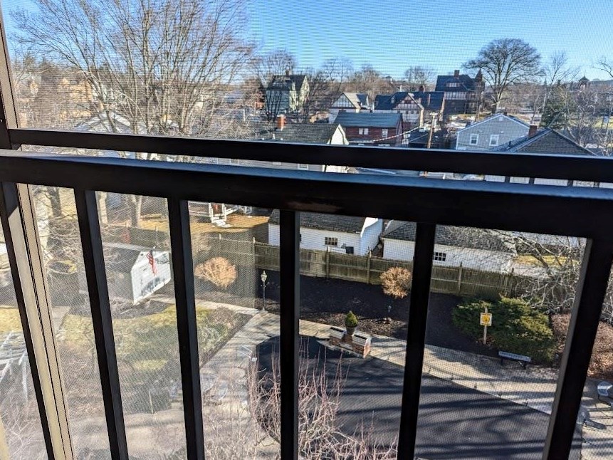 55 River Rd, Manchester NH  03106-2624 exterior