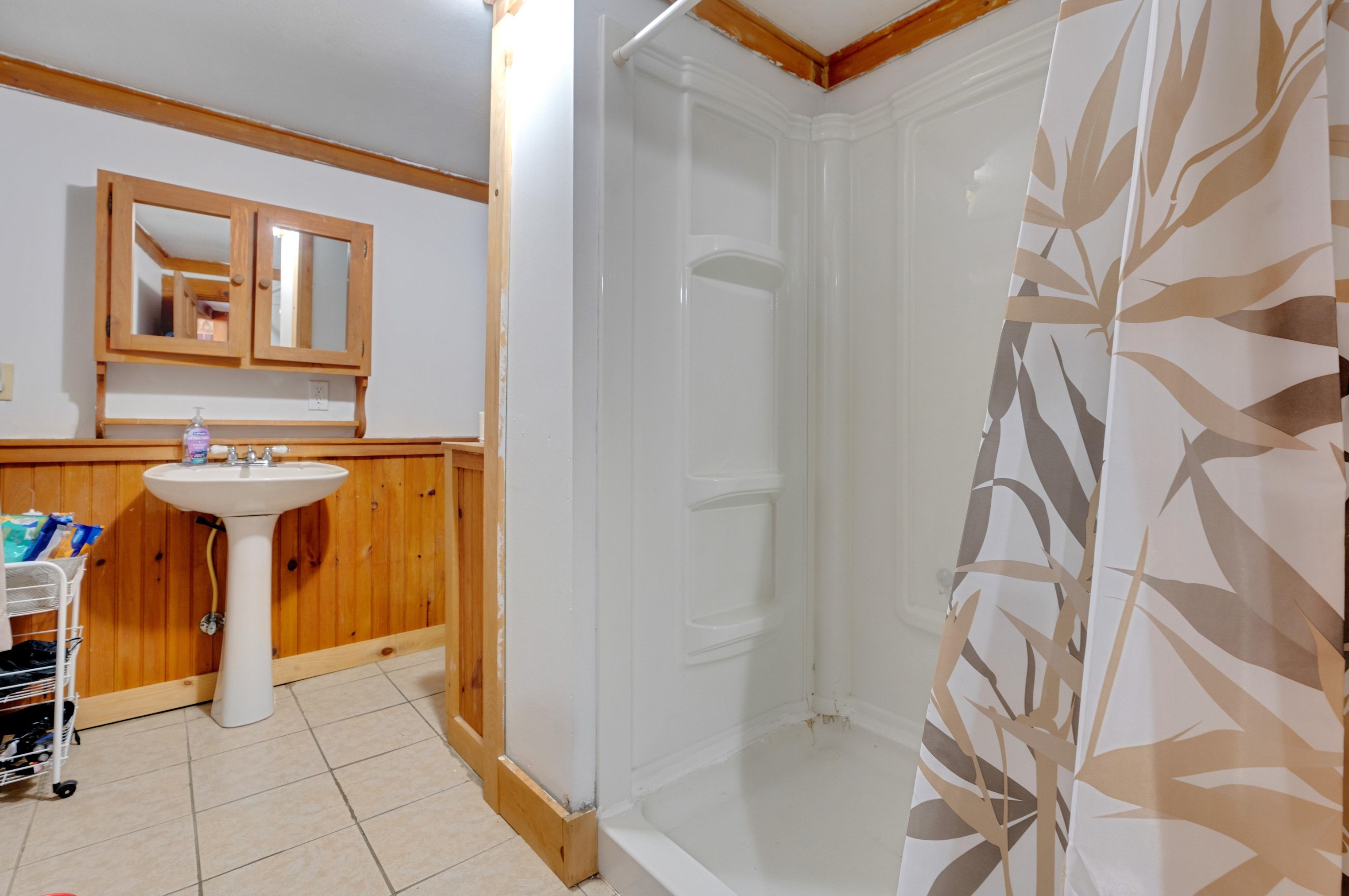 76 Main St, Ctr Ossipee NH  03814-6849 exterior