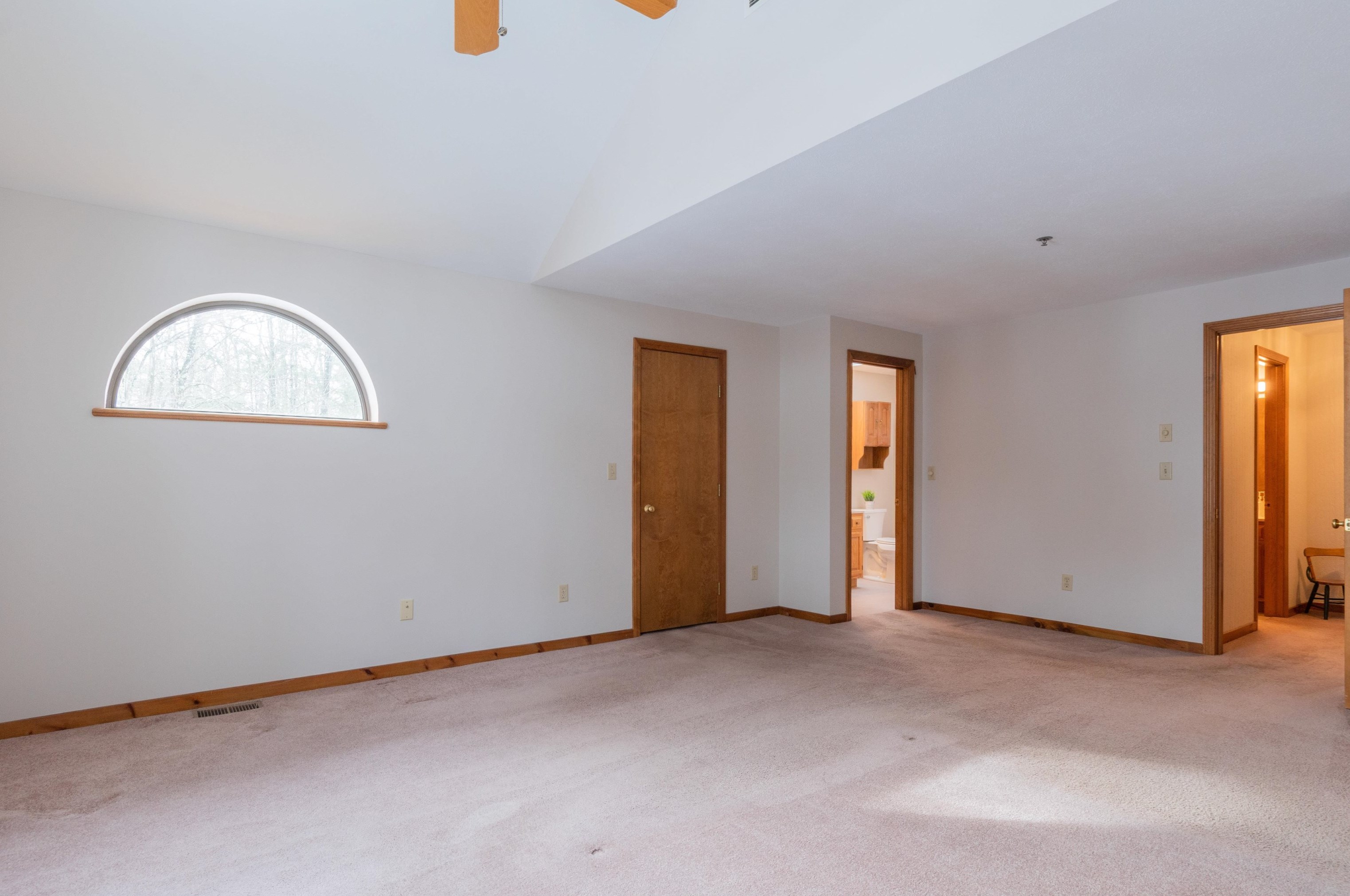 7 Sycamore Ct, Atkinson NH  03811-2726 exterior