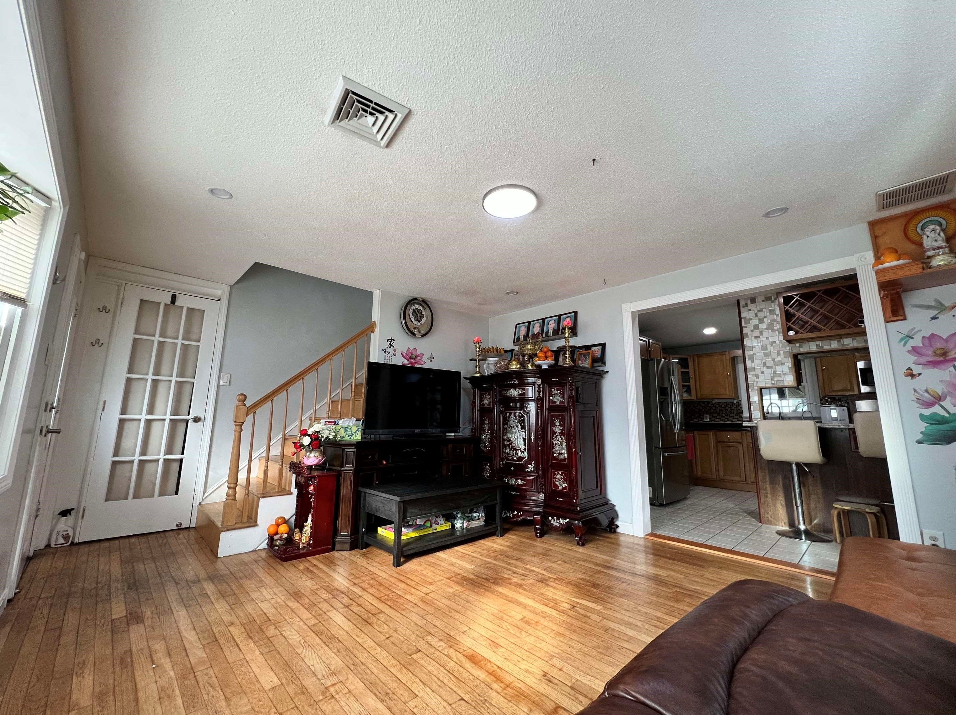 230 Somerville St, Manchester NH  03103-5621 exterior