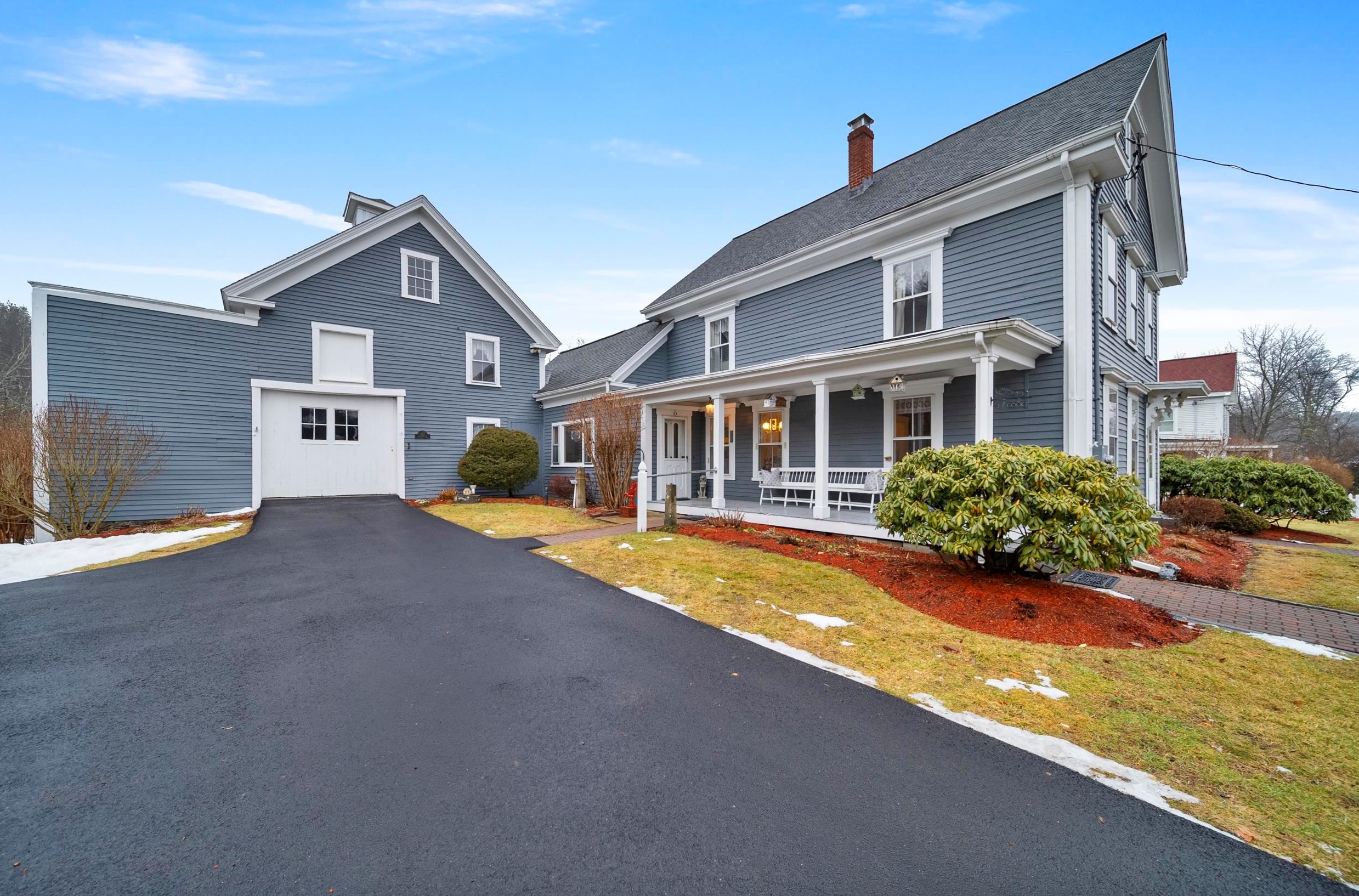 20 Lawrence Rd, Salem NH  03079-3237 exterior