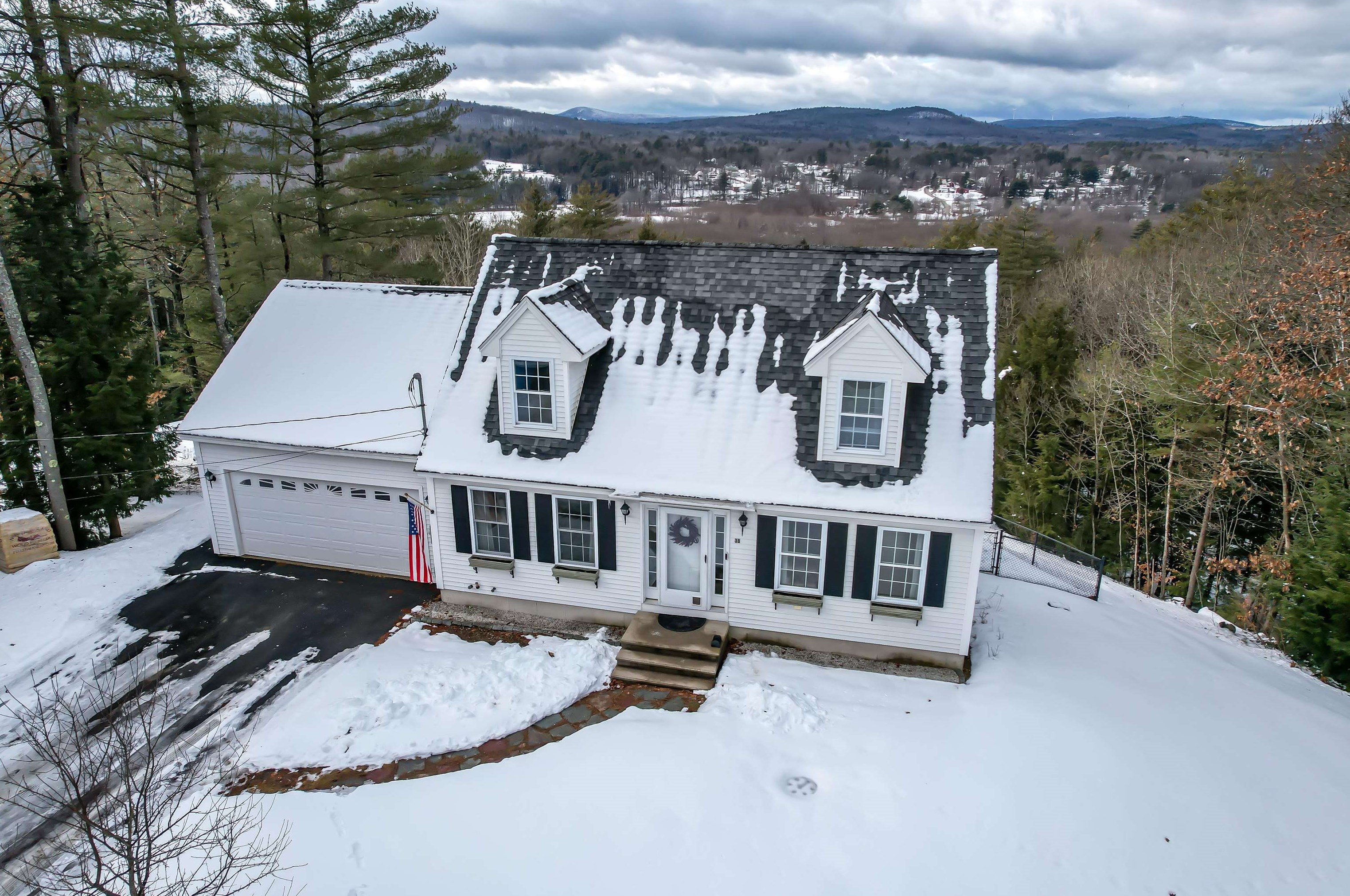 38 Balch Farm Rd, Bennington NH  03442-4202 exterior