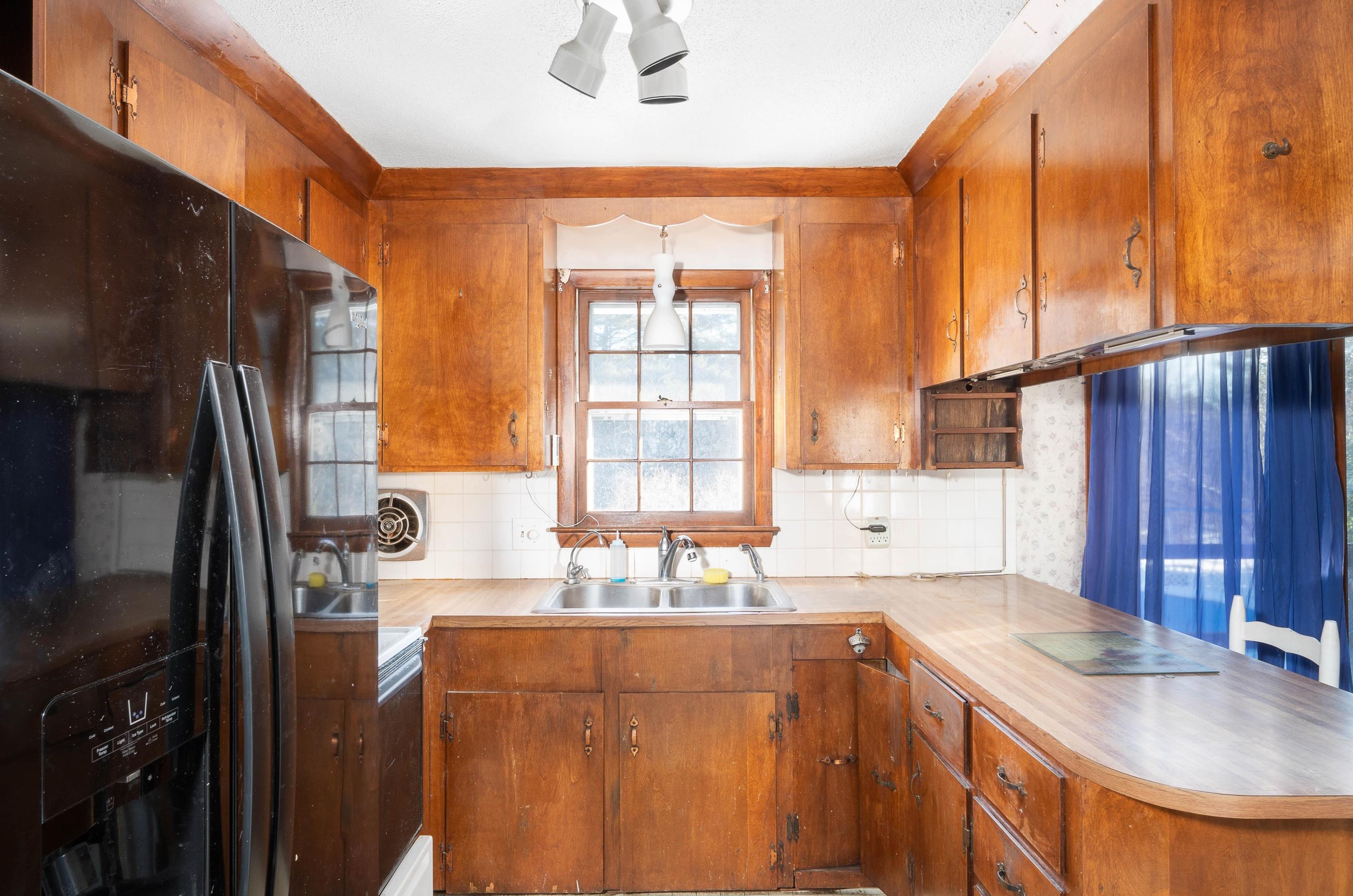 137 River Rd, Manchester NH 03106-1321 exterior