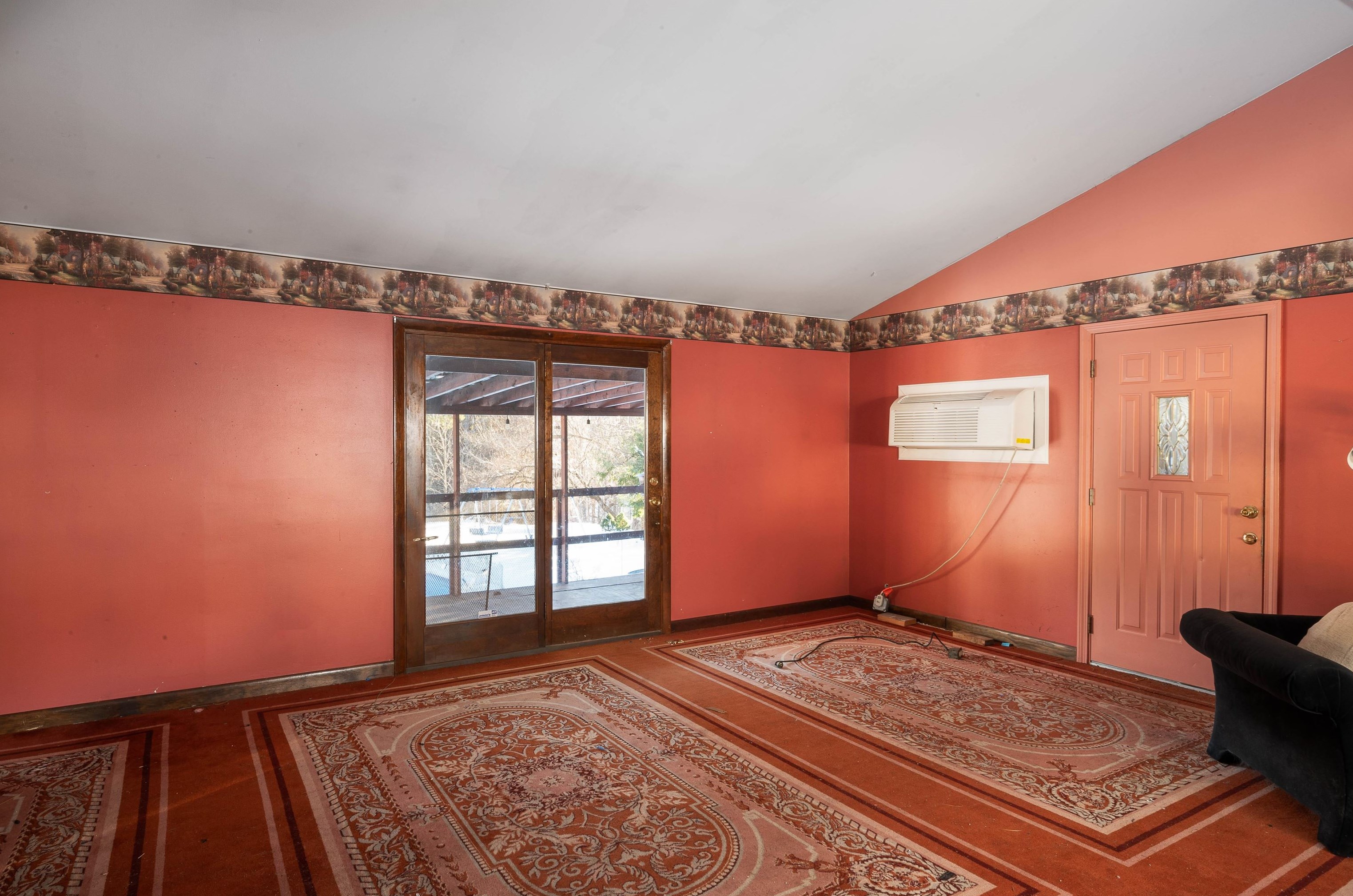 137 River Rd, Manchester NH 03106-1321 exterior