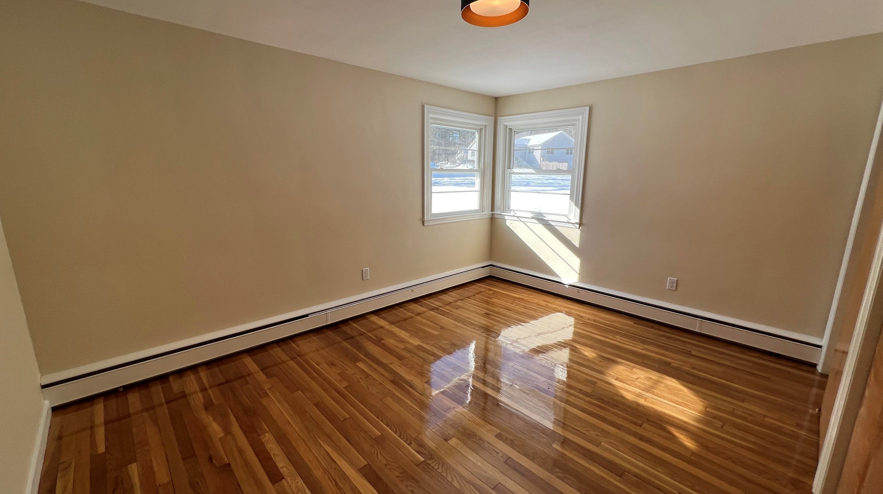 3 Glenwood Ave, Dover NH  03820-2307 exterior