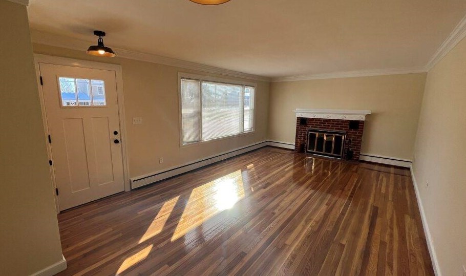 3 Glenwood Ave, Dover NH  03820-2307 exterior