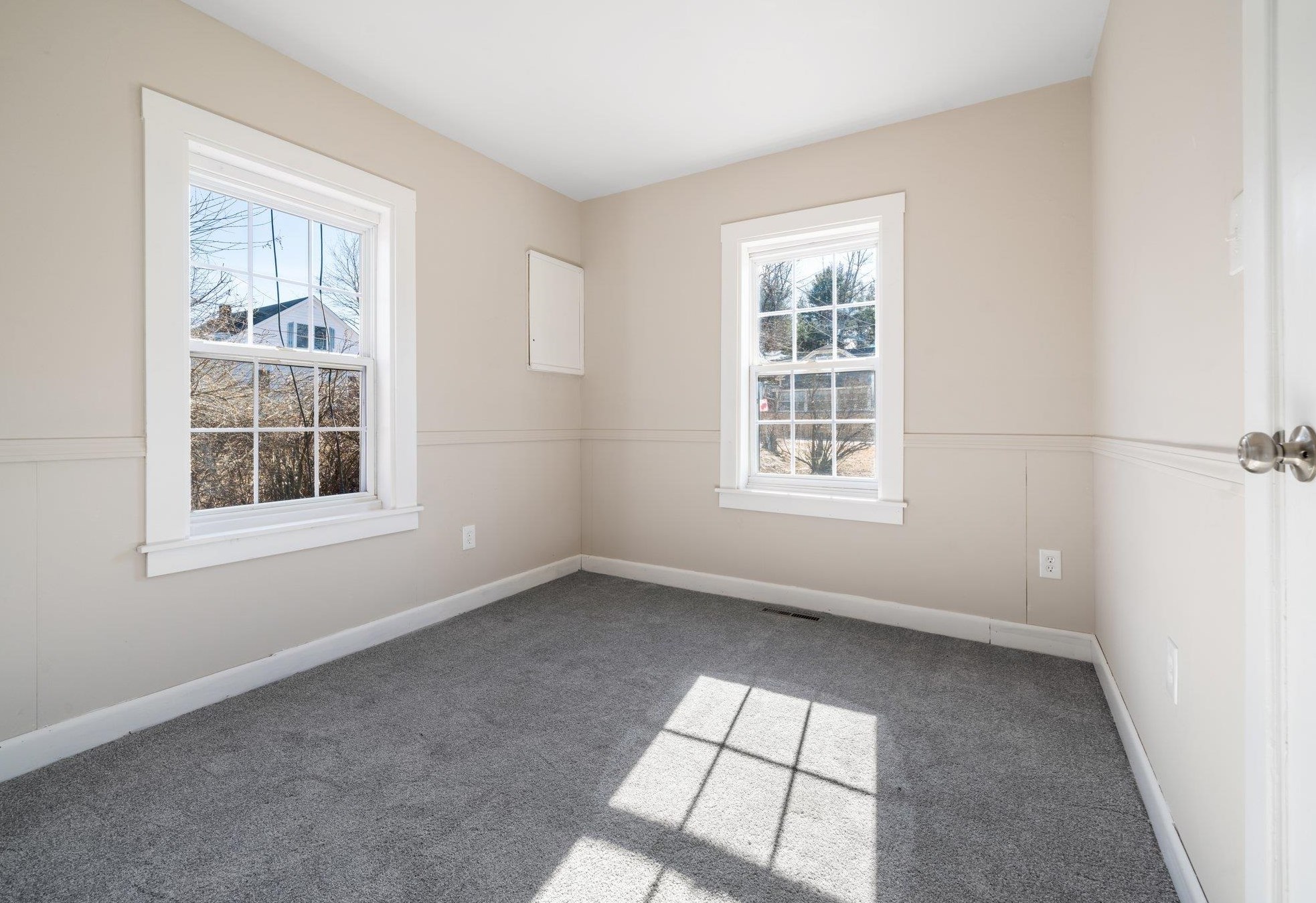25 Wetmore St, Keene NH  03431-3911 exterior