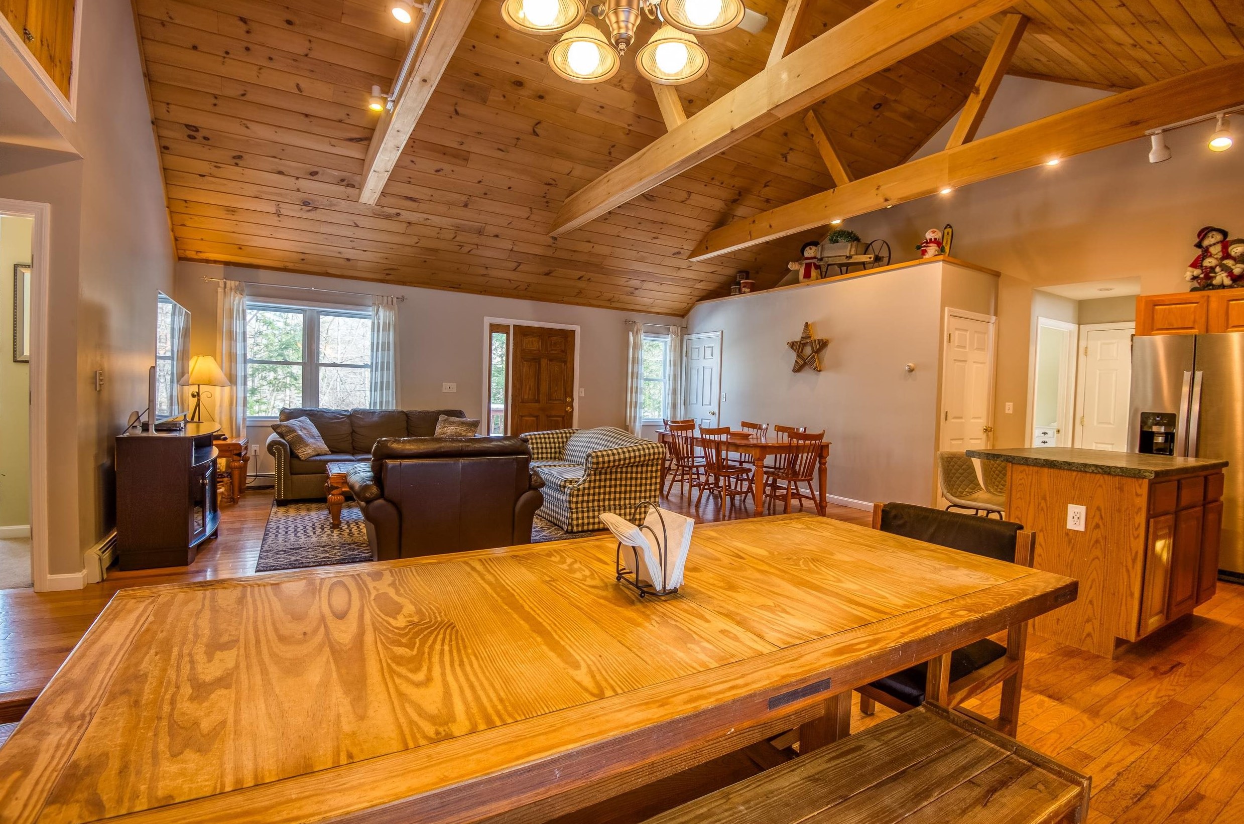 153 Brenner Dr, Albany NH  03818-6910 exterior