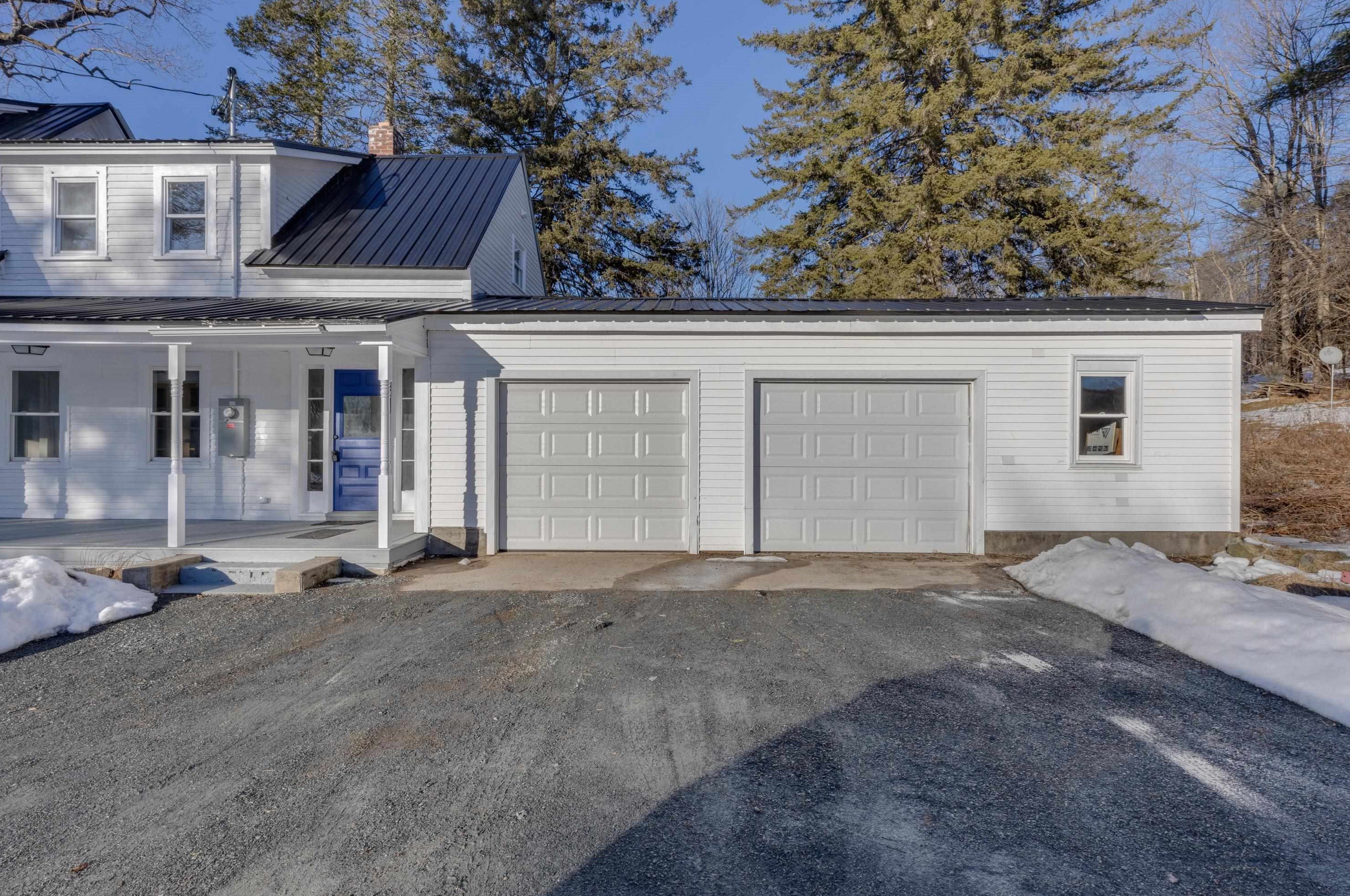 62 Farr Hill Rd, Littleton NH  03561-4409 exterior