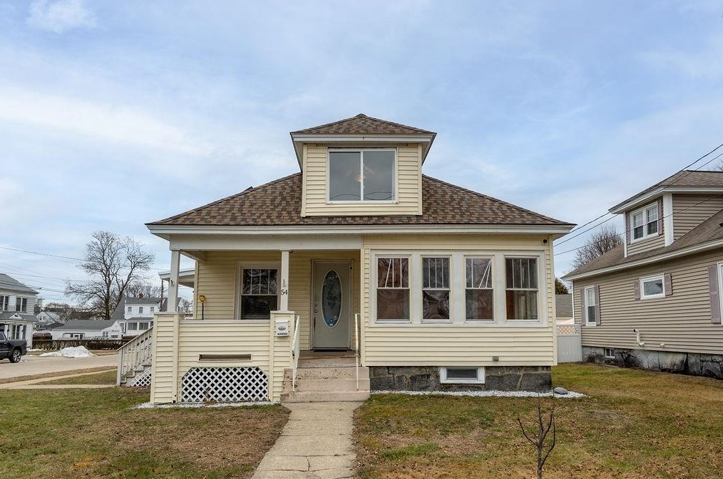 54 Garden St, Manchester NH  03103-6417 exterior